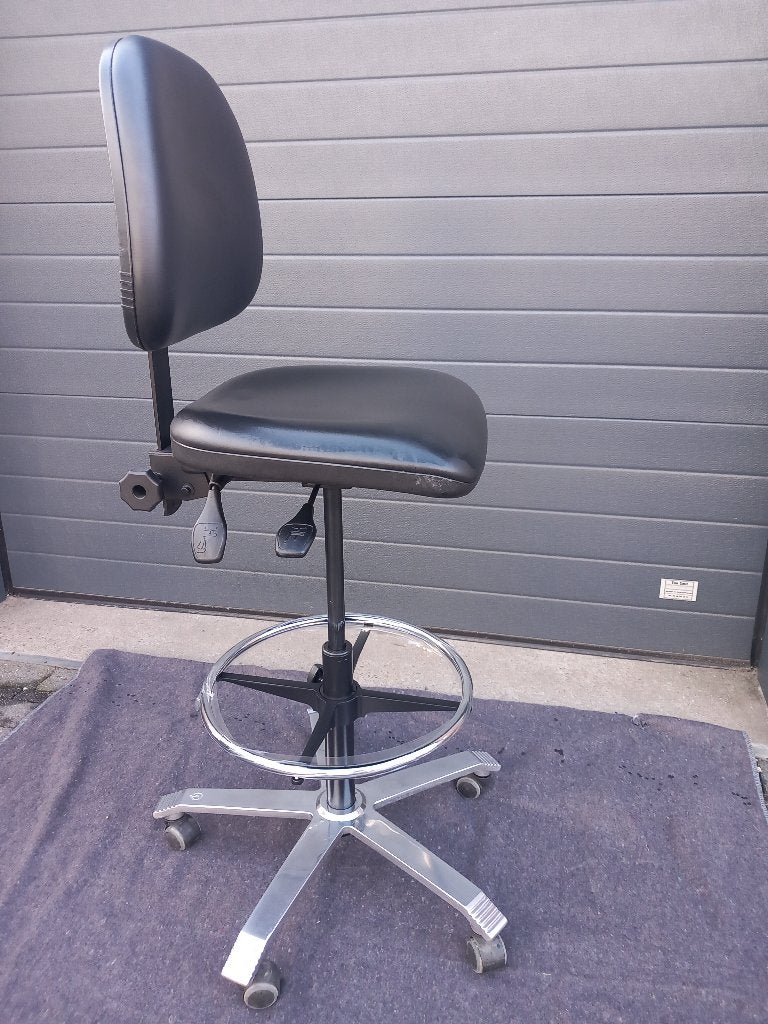 Hoge lederen werk ( stuur )stoel met voetring, Ophalen, Gebruikt, -, Zwart