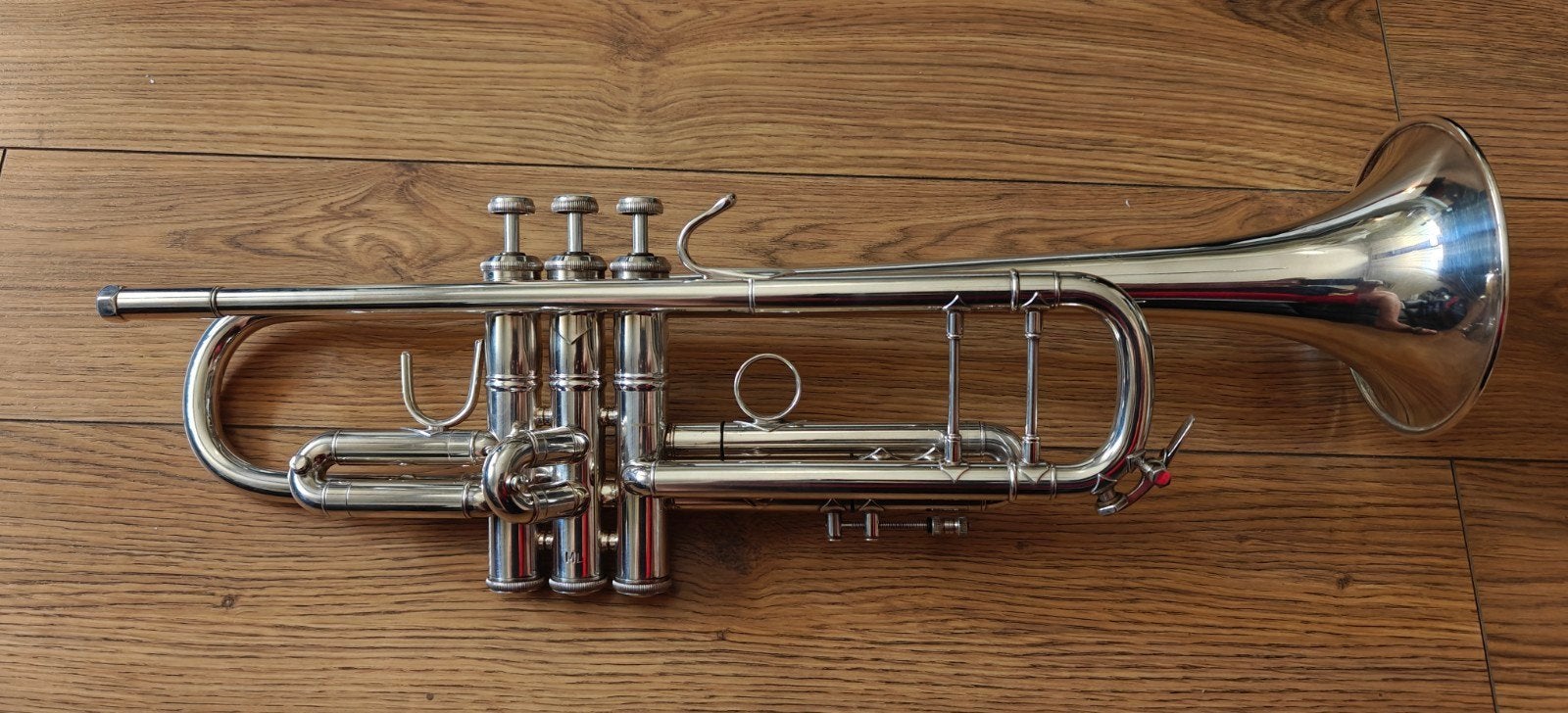 BACH STRADIVARIUS 37 TROMPET, TOP INSTRUMENT, Ophalen of Verzenden, Gebruikt, Bes-trompet, Met koffer