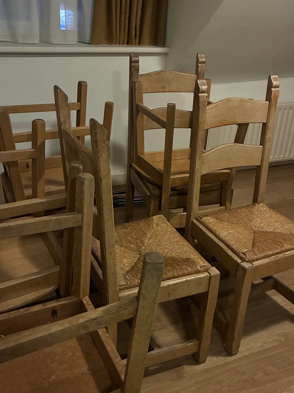 Set van 10 houten tuinstoelen met rieten zitting, Huis en Inrichting, Ophalen, Gebruikt, Bruin, Vijf, Zes of meer stoelen