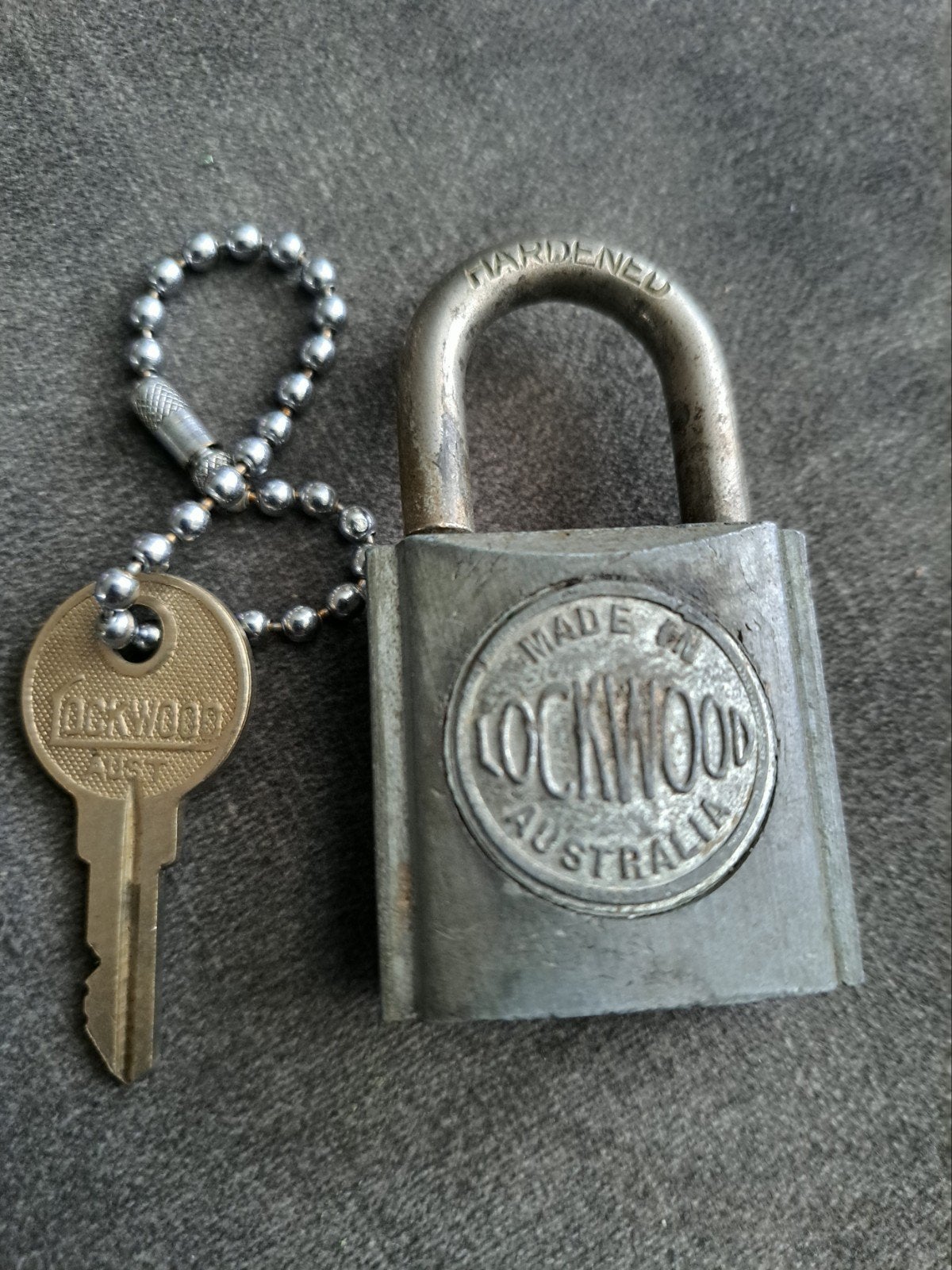 Vintage Lockwood hangslot met sleutel - Made in Australia, Ophalen of Verzenden