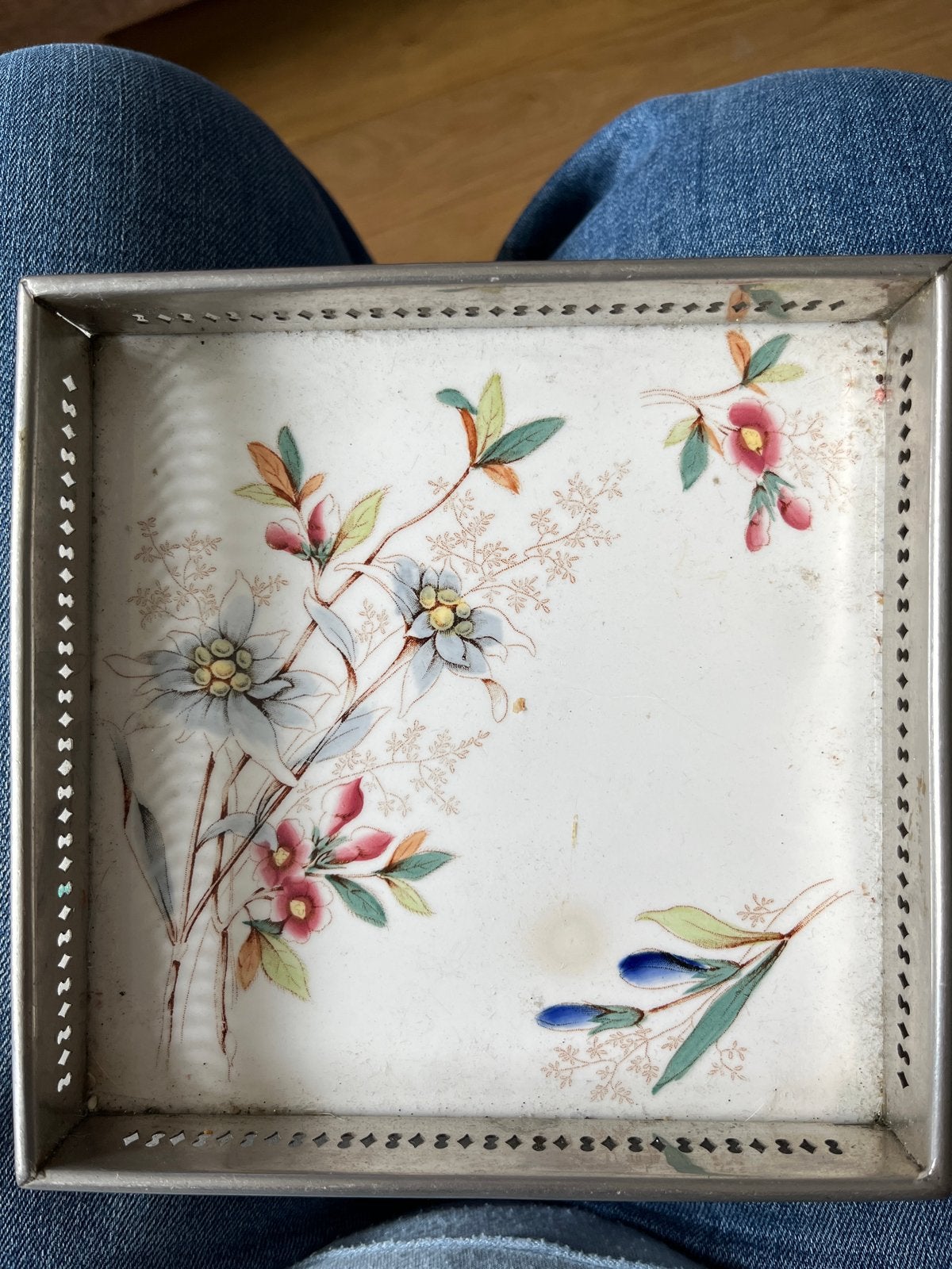 Jugendstil antieke Gentiaan onderzetter met bloemmotief, Antiek en Kunst, Ophalen of Verzenden