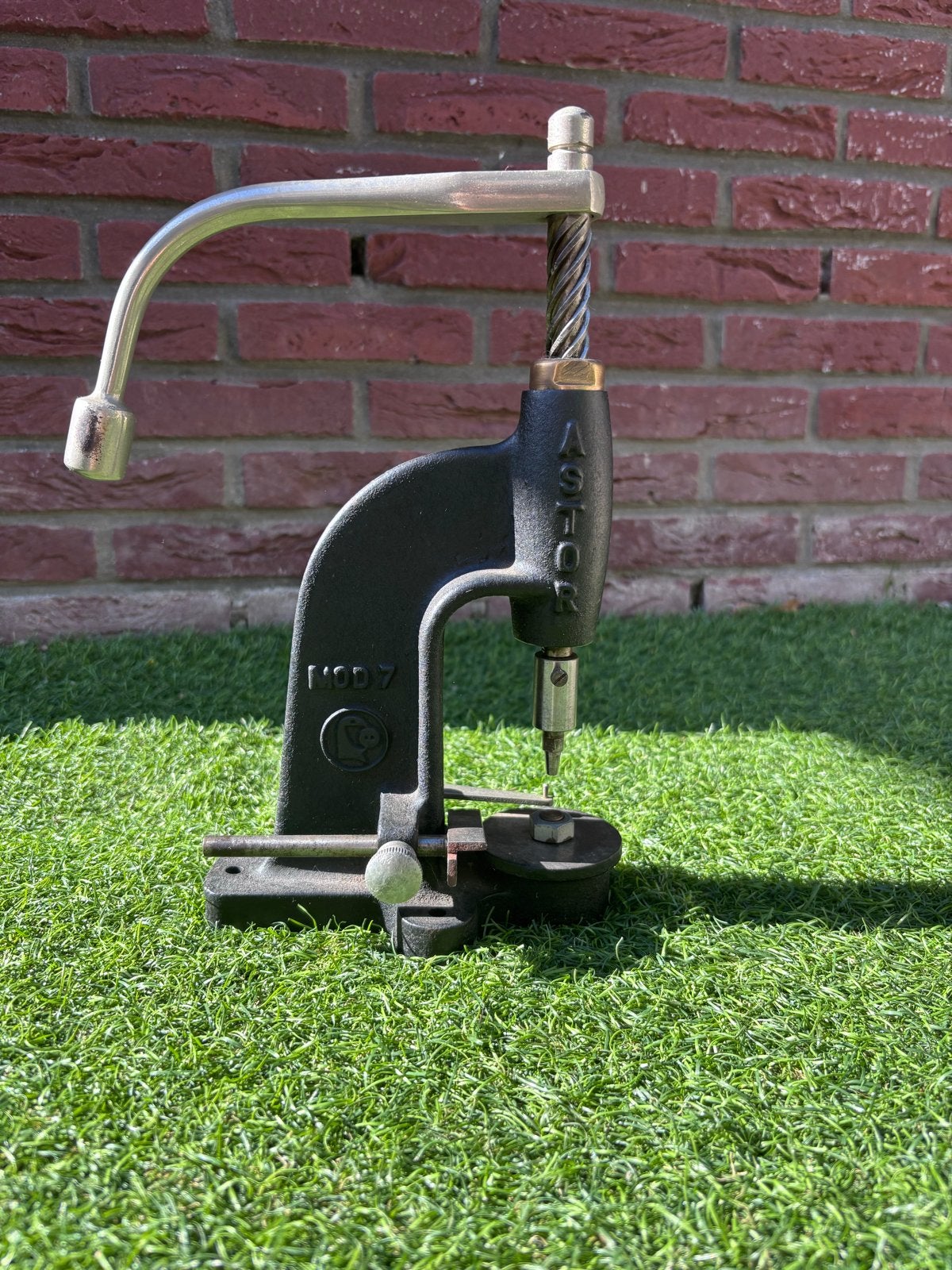Vintage Astor Mod 7 handpers voor knopen en drukknopen, Ophalen of Verzenden