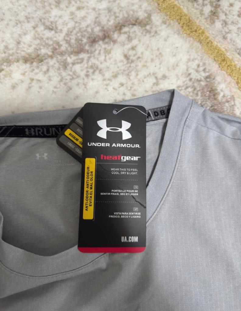 under armour reflective maat m, Maat 48/50 (M), Nieuw, Ophalen of Verzenden, Grijs