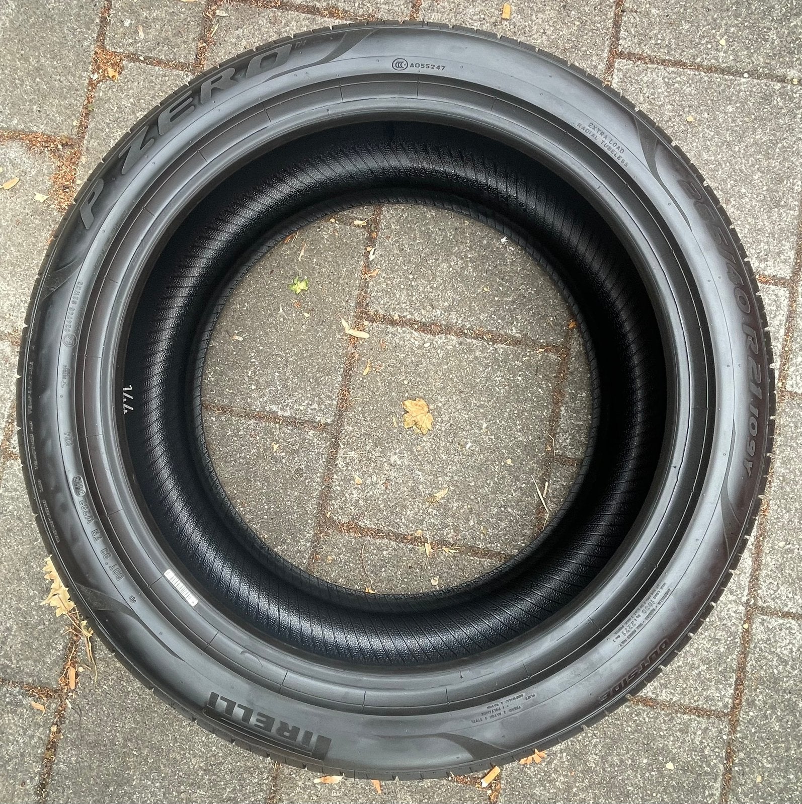 Foto 3 van Pirelli pzero 285/40 R21