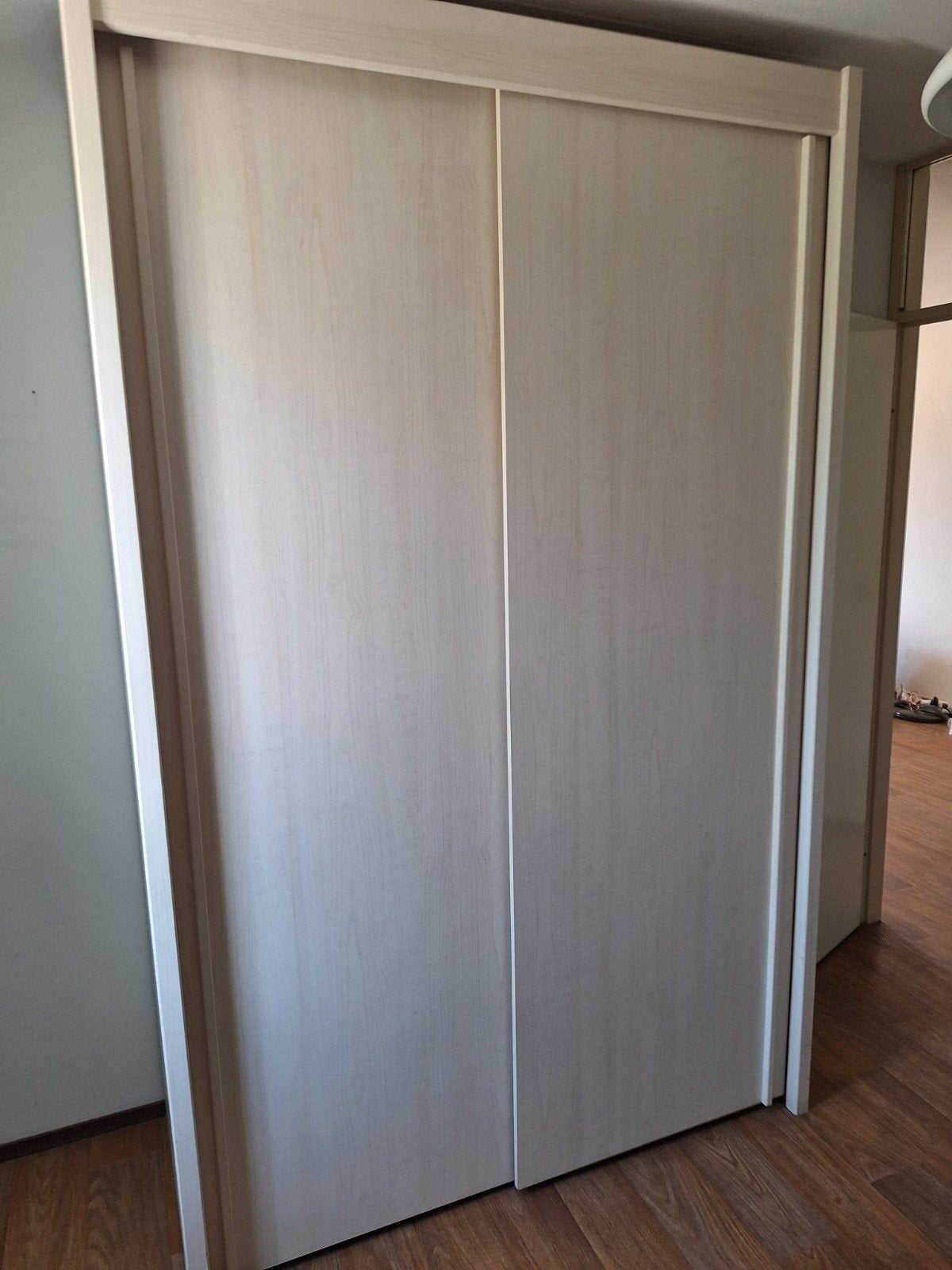 Kledingkast met schuifdeuren en hangruimte, Ophalen, Gebruikt, Met plank(en), Modern