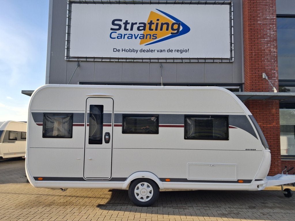Hobby On Tour 460 DL MODEL 2027, Caravans en Kamperen, Schokbreker, Hobby, Tot en met 4, 2 aparte bedden