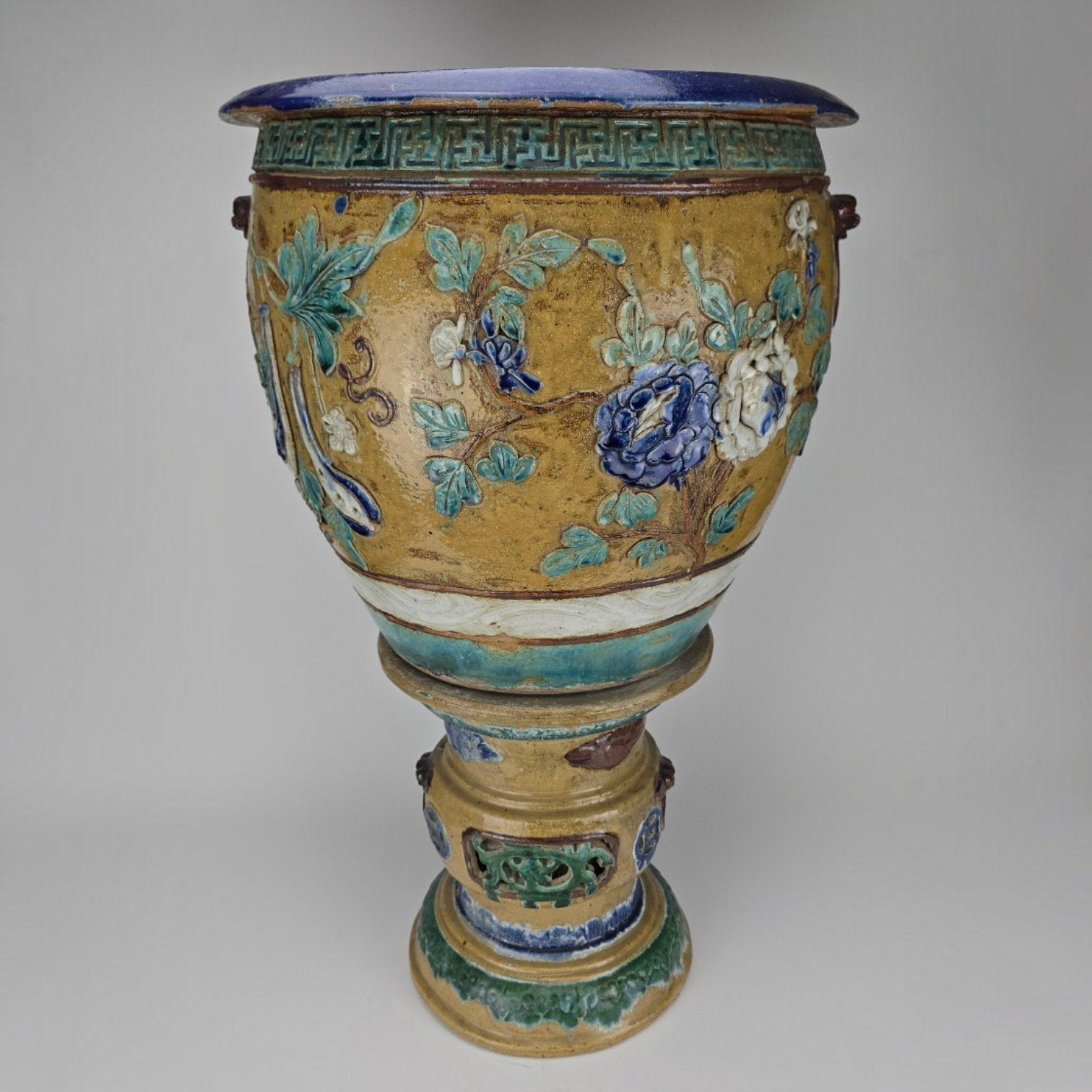 Grote Chinese Sancai pot op voet, Chinees antiek, porselein, Ophalen