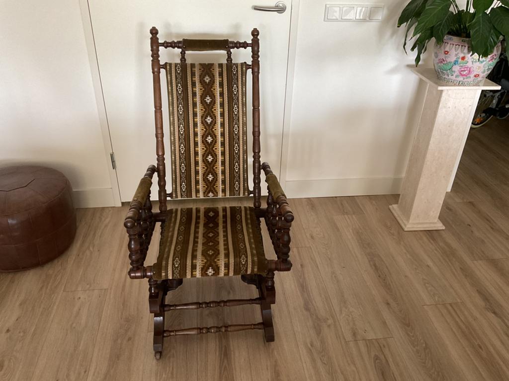 Antieke schommelstoel in originele bekleding!, Huis en Inrichting, Woonaccessoires | Krantenbakken en Lectuurbakken, Ophalen of Verzenden