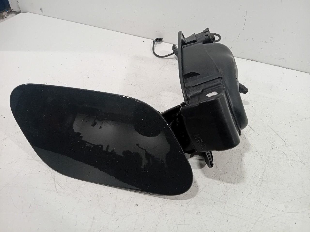 Tank klep Volkswagen Golf, Onderdelen@venauto.nl, Van der Ven Autorecycling B.V., Gebruikt, Ettenseweg 76, 4706 PB Roosendaal, The Netherlands