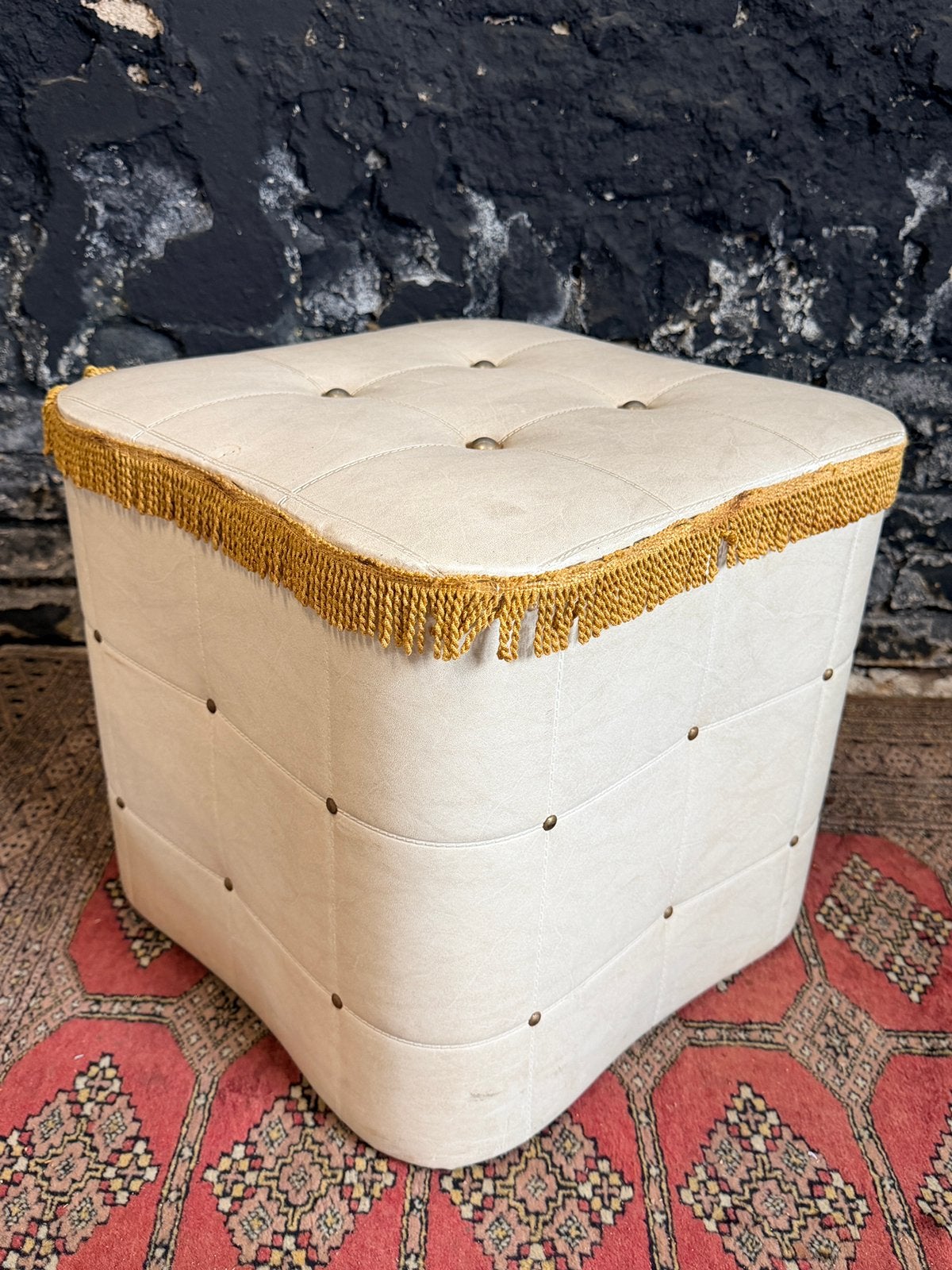 Vintage mid century skay poef vierkant met opbergruimte, Ophalen, Overige materialen, Gebruikt, Vintage mid century