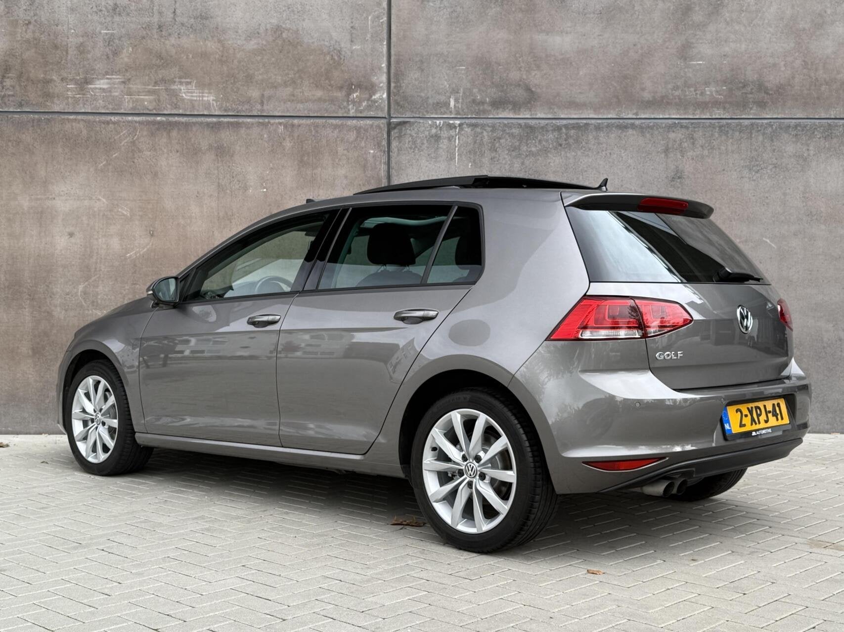 Volkswagen Golf 1.4 TSI Highline | DSG | 1ste eig. | Dealer, Gebruikt, Zwart, 4 cilinders, Met garantie (alle)