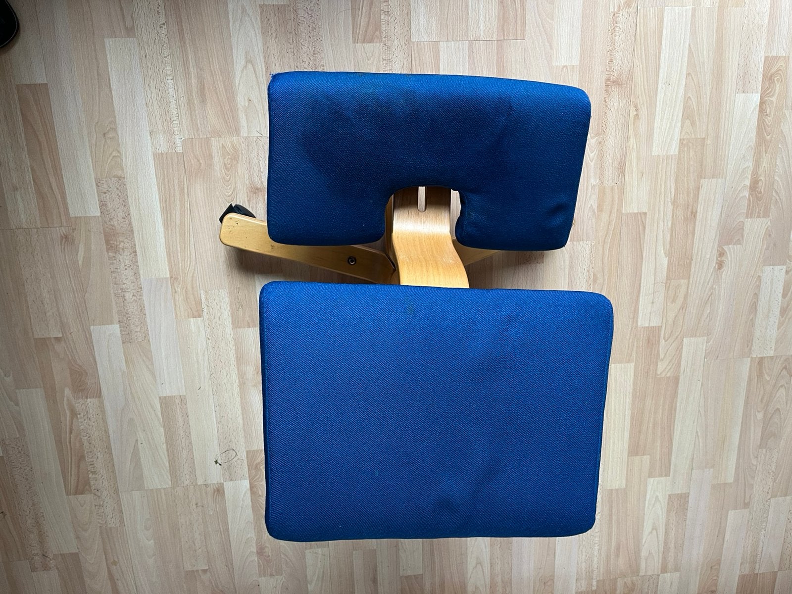 Kniestoel bureaustoel stokke varier wing, Huis en Inrichting, Bureaustoelen, Ophalen, Gebruikt, Blauw, Bureaukruk