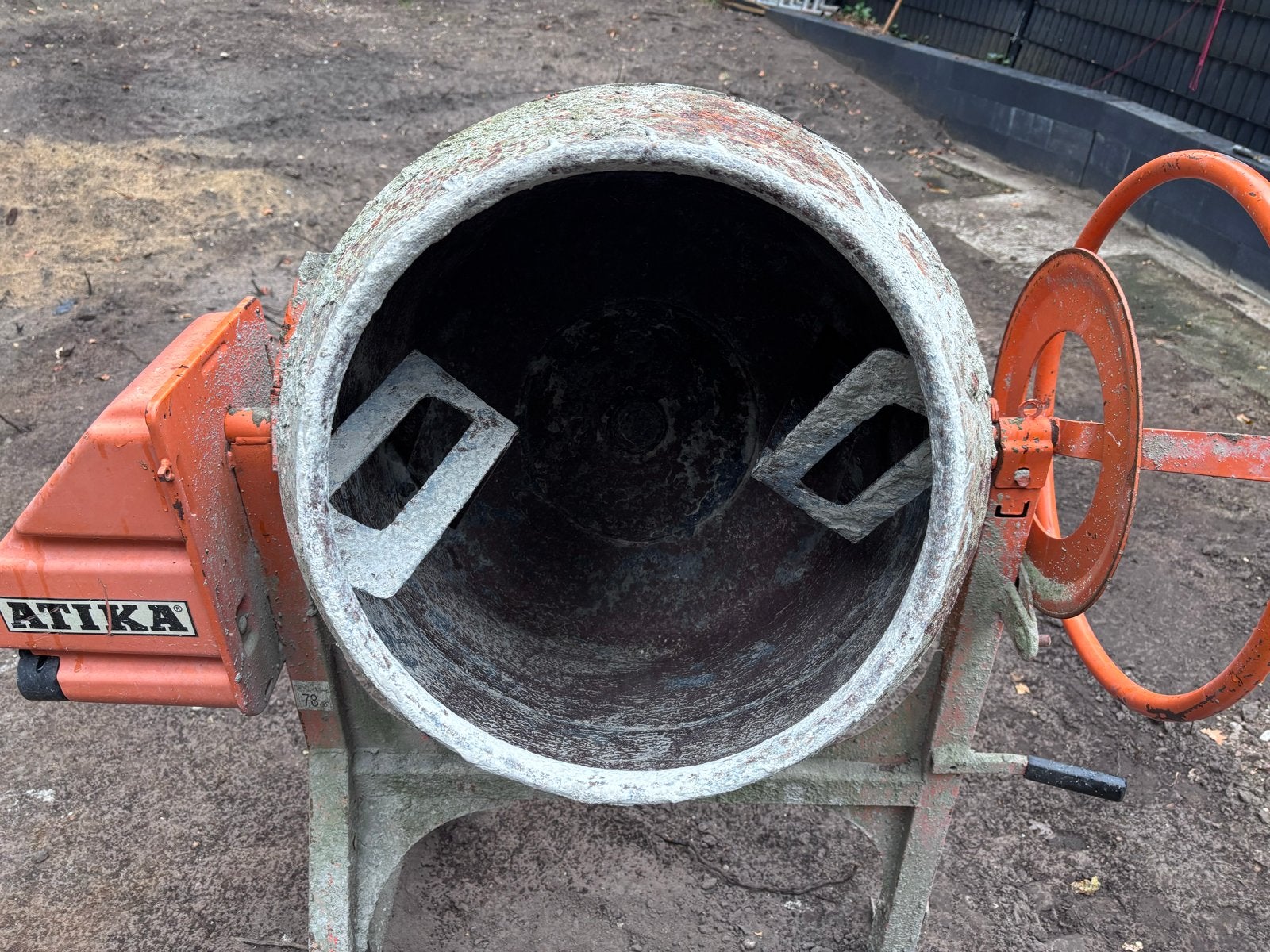 Gebruikte betonmolen - Goed werkend, Doe-het-zelf en Verbouw, Betonmolens, Ophalen, Gebruikt