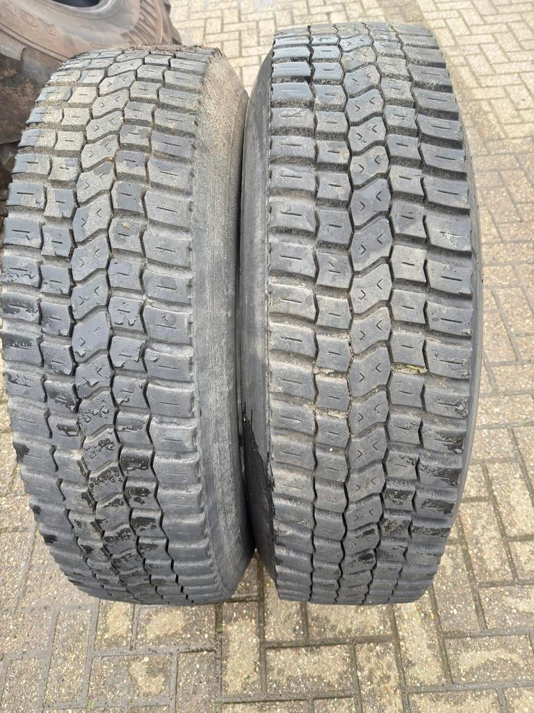 2 x 315/80R22,5 cover banden, Auto-onderdelen, Vrachtwagen-onderdelen, Ophalen, Overige merken, Overige Auto-onderdelen