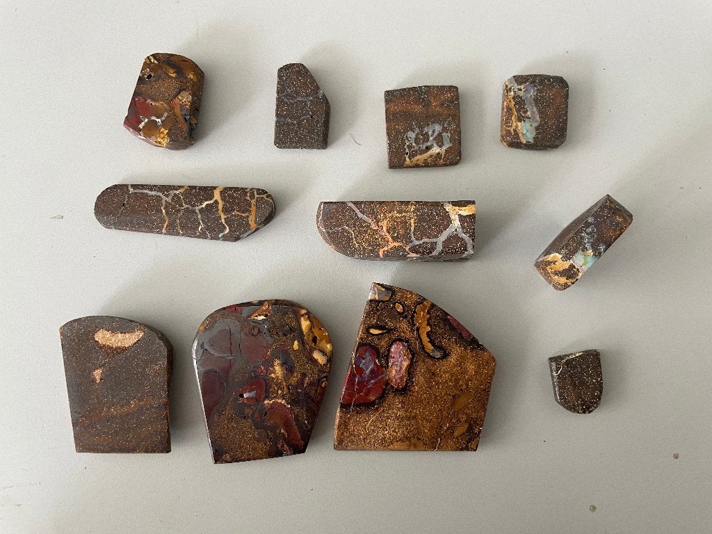 Partij Boulder / Koroit opaal, Verzenden, Mineraal