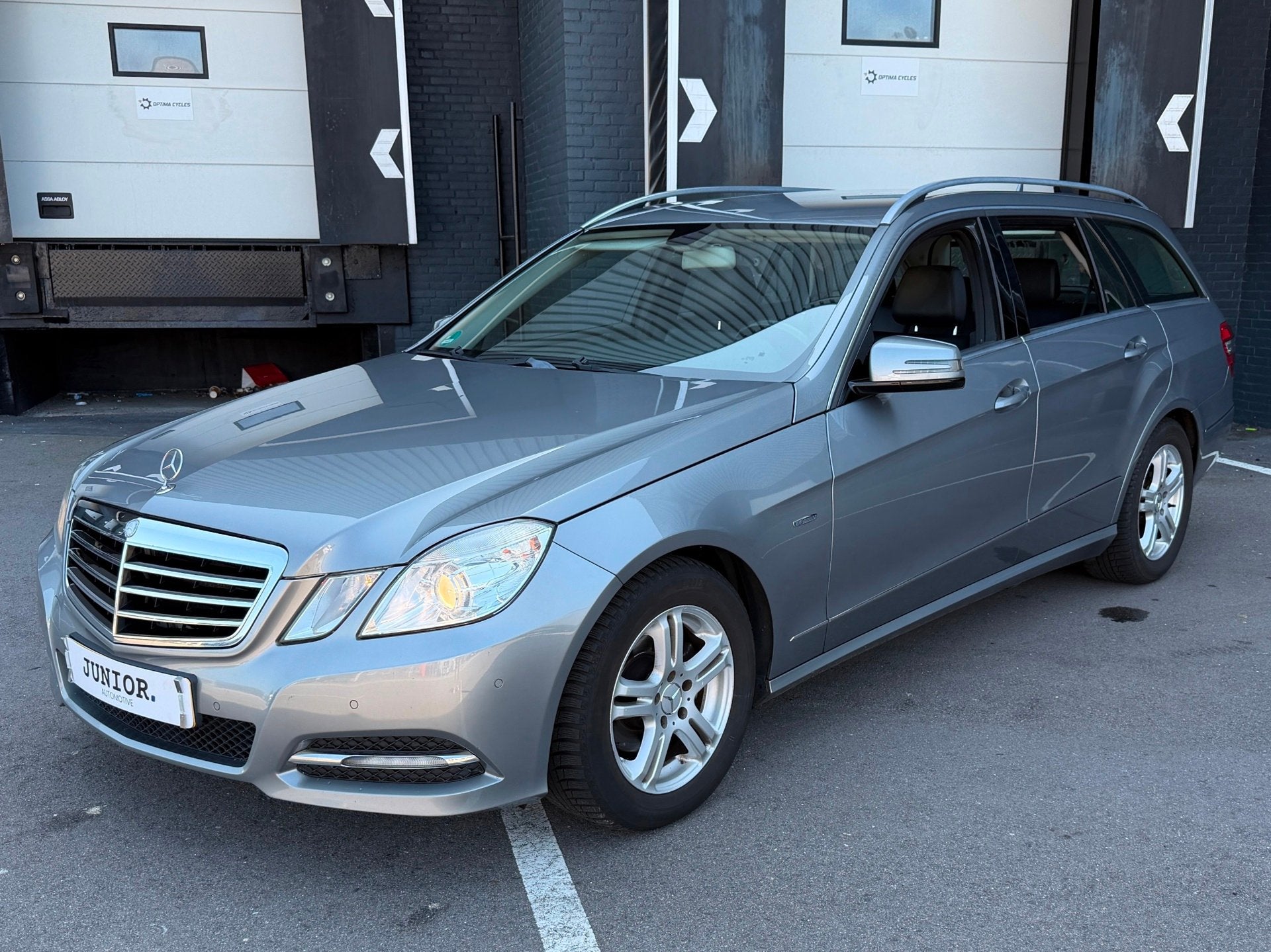 Mercedes-Benz E-klasse Estate 200 CDI Business Class Eleganc, Auto's, Mercedes-Benz, Euro 5, Gebruikt, Zwart, Leder en Stof
