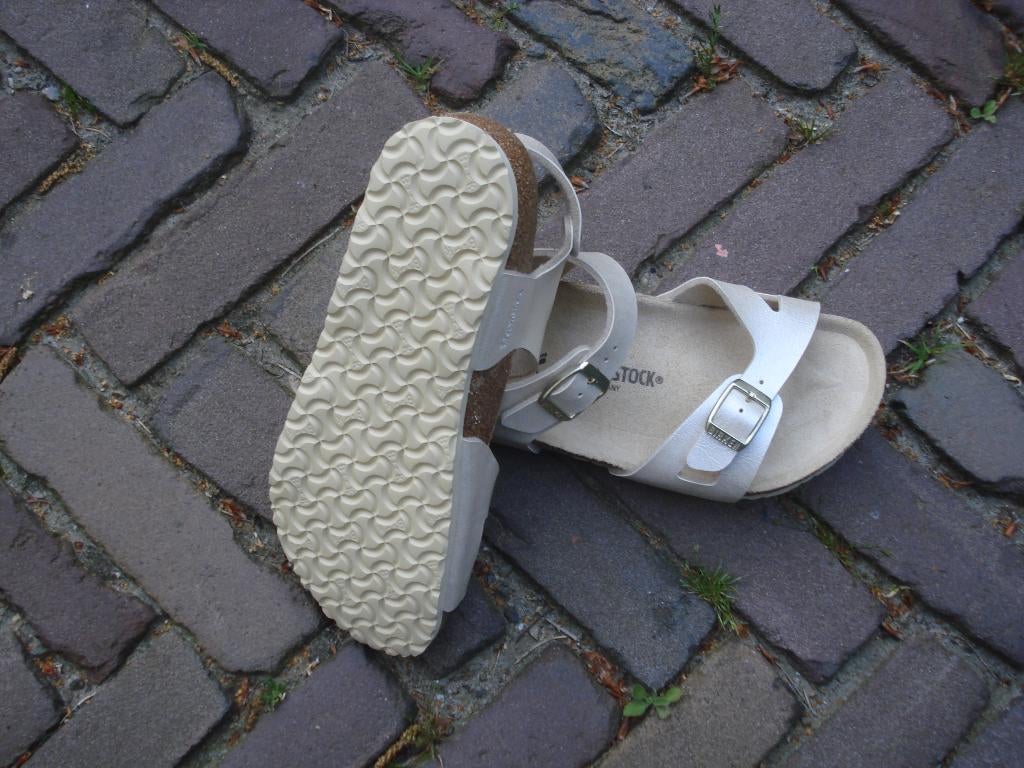 BIRKENSTOCK SANDALEN 35 WIT NIEUW NU GRATIS VERZENDING POST, Verzenden, Wit, Birkenstock 35, Nieuw