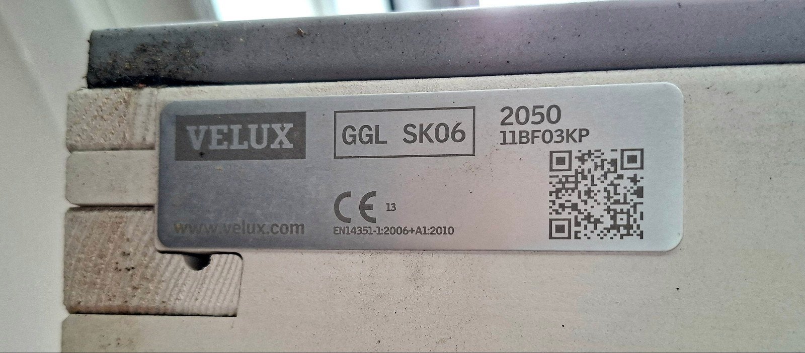 Velux GGL SK06 Insektenhor- Nieuw in doos, Ophalen, 80 tot 120 cm, Nieuw, 80 tot 120 cm