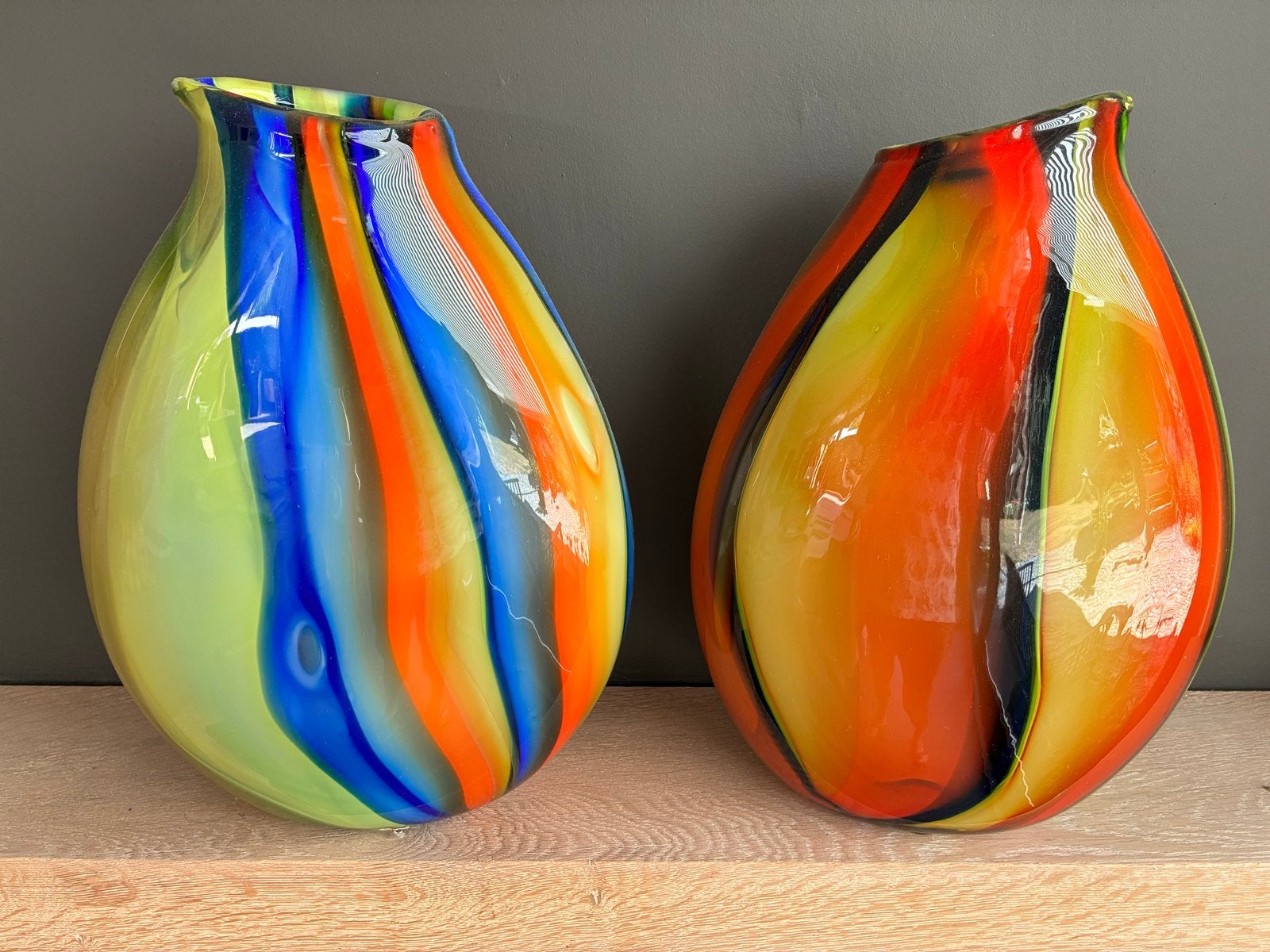 Set van 2 mondgeblazen Loranto Rainbow Sphere vazen, Ophalen