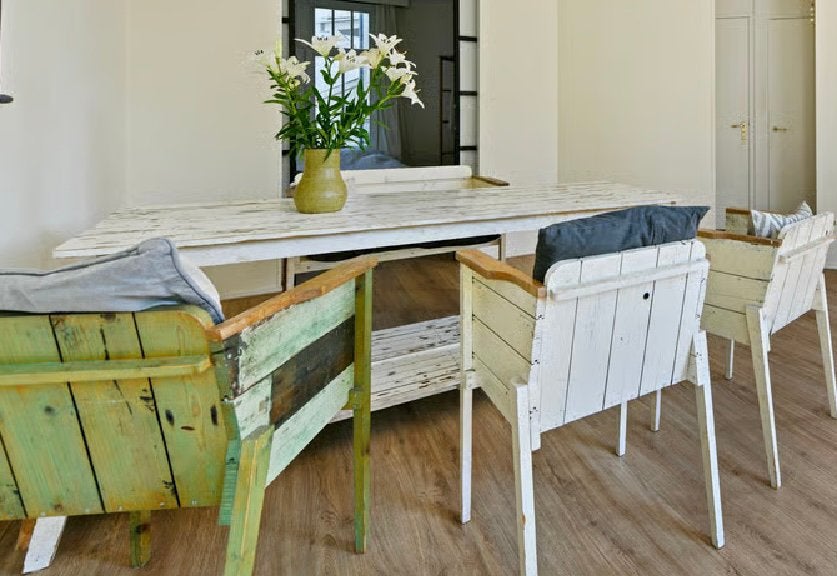 Piet Hein Eek tafel met 3 kuipstoelen (2 wit, 1 groen), Ophalen, Gebruikt, 50 tot 100 cm, 150 tot 200 cm