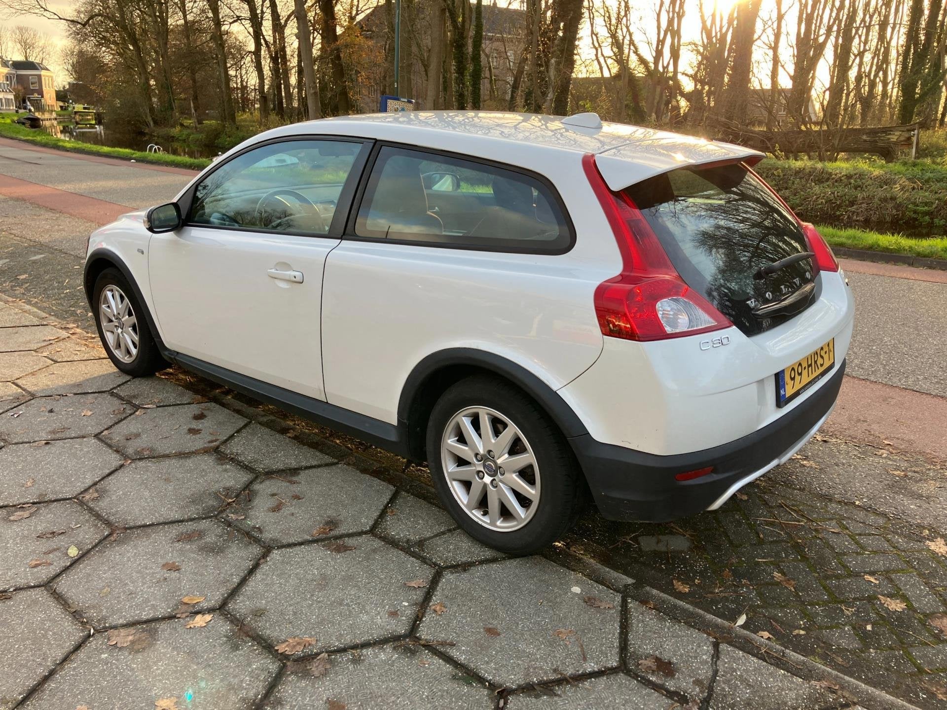 Volvo C30 1.6D DRIVe Sport + NIEUWE APK!, Auto's, Voorwielaandrijving, Dealer onderhouden, Stof, Gebruikt