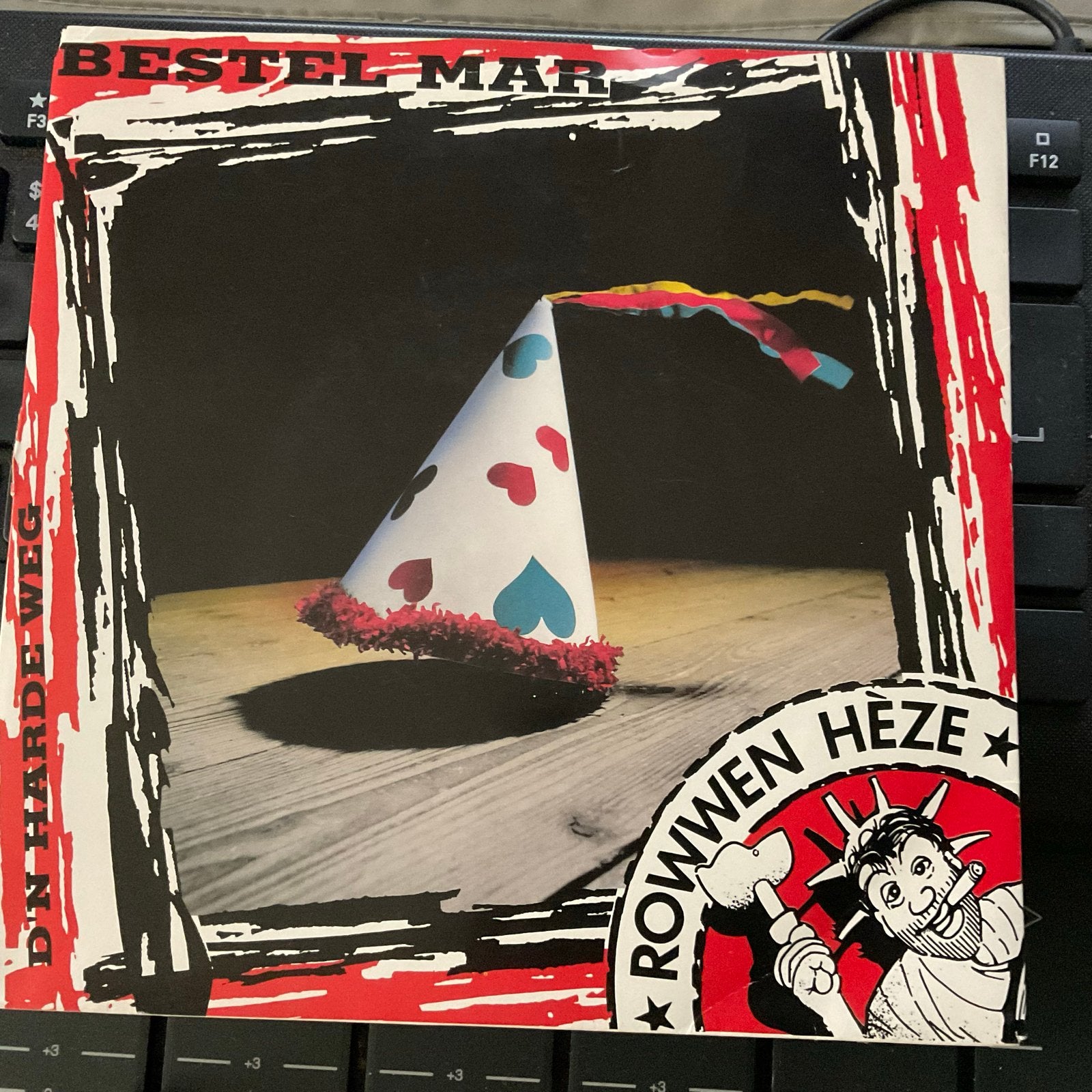 Rowwen Hèze - Bestel Mar / D'n Harde Weg (7 inch vinyl), Gebruikt, 7 inch, Ophalen of Verzenden, EP