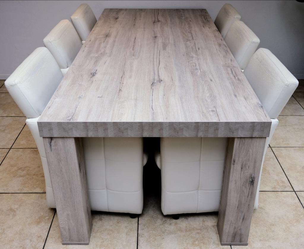 Ruime eettafel voor 8 personen - Modern design, Huis en Inrichting, Tafels | Eettafels, Ophalen, Gebruikt, 100 tot 150 cm, 200 cm of meer