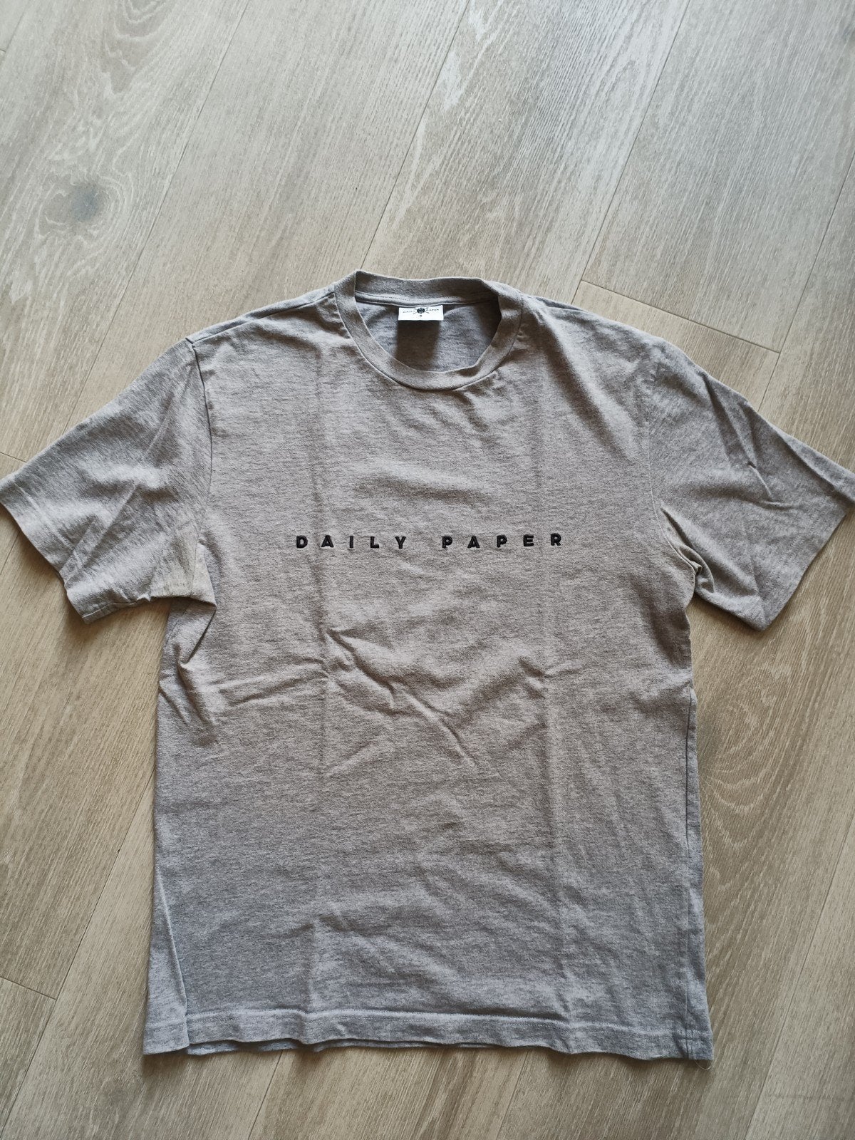 Daily Paper T-shirt Grijs Maat S, Ophalen of Verzenden, Daily Paper, Grijs, Gedragen