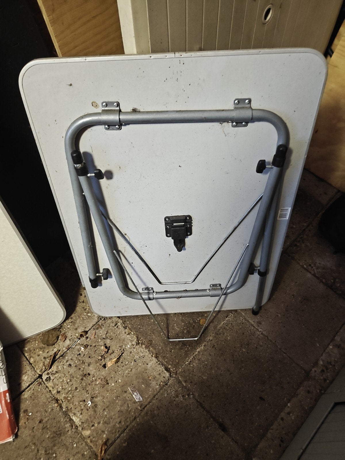 Gebruikte campingtafel - opvouwbaar en compact, Ophalen of Verzenden, Gebruikt, Campingtafel