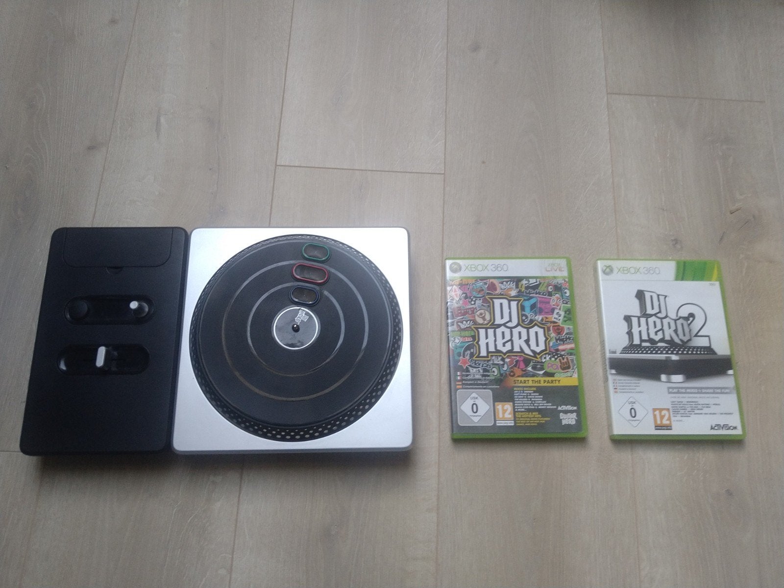 DJ Hero controller inclusief DJ Hero 1 & 2 (Xbox 360), Ophalen, Zo goed als nieuw