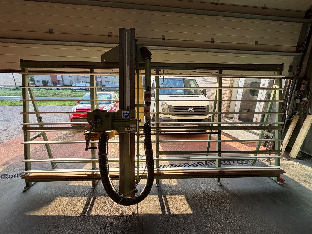 Harwi 1550/105 verticale Platenzaagmachine zaagmachine, Ophalen, Gebruikt, Cirkelzaag, 30 tot 70 mm