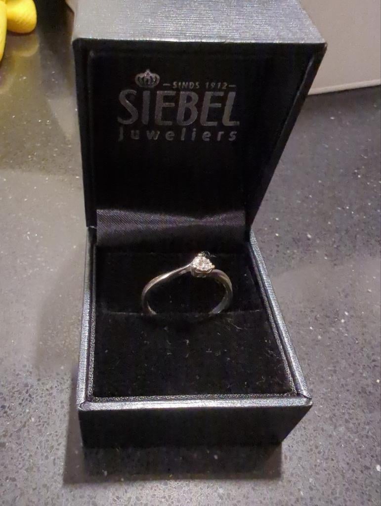 14 ct wit gouden verlovingsring ring met 0.2 ct diamant, Ophalen of Verzenden, Zo goed als nieuw, 17 tot 18, Met edelsteen
