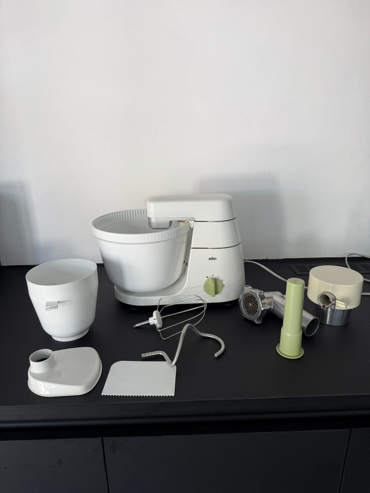 Braun Keukenmachine met diverse accessoires, Witgoed en Apparatuur, Keukenmixers, Gebruikt, 2 tot 3 liter, 3 snelheden of meer