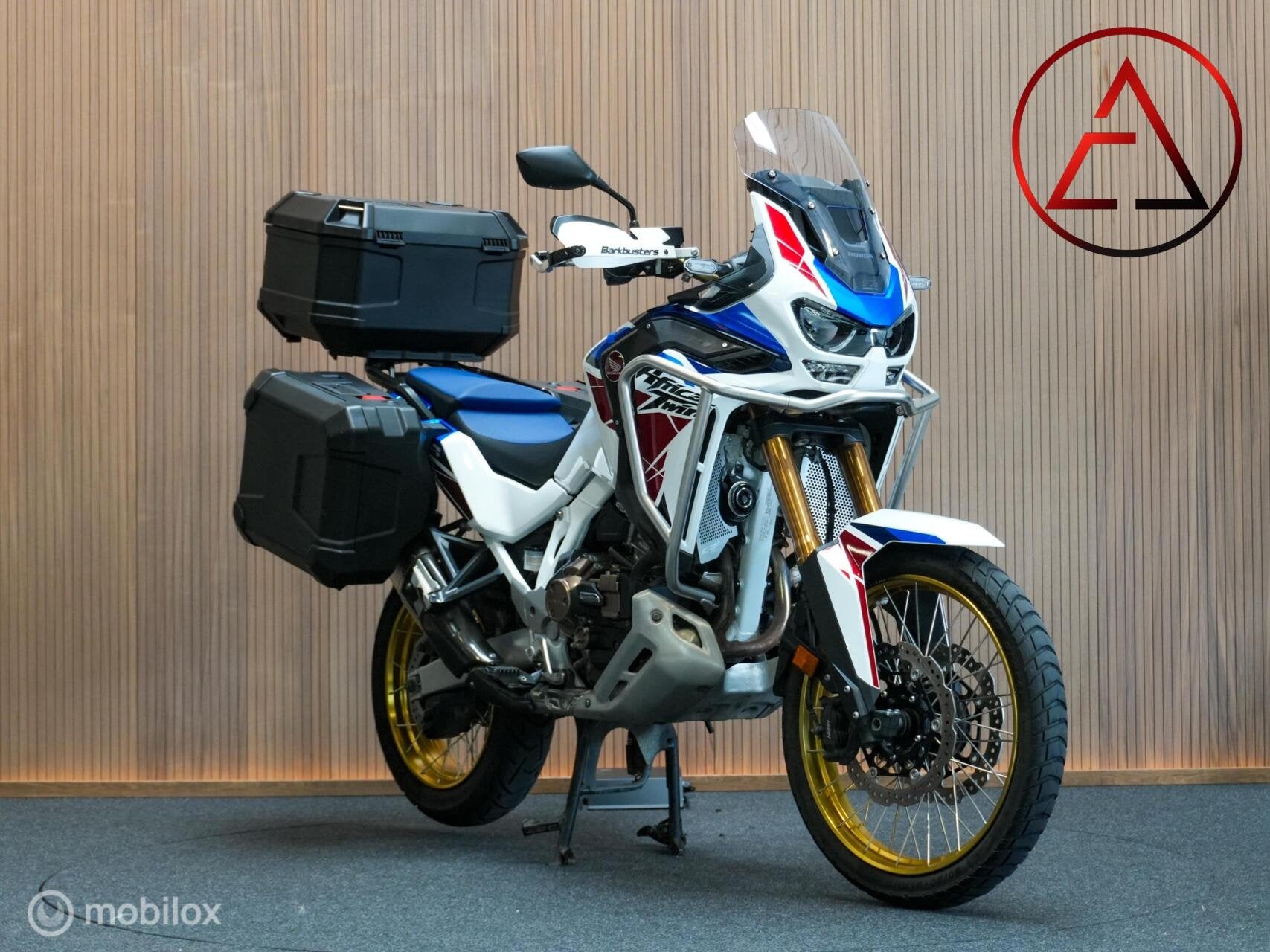 Honda Africa Twin Adventure Sports DCT 2022 - Akra + Koffers, Motoren, Motoren | Honda, Honda, 3225LD, Bedrijf, Handvatverwarming
