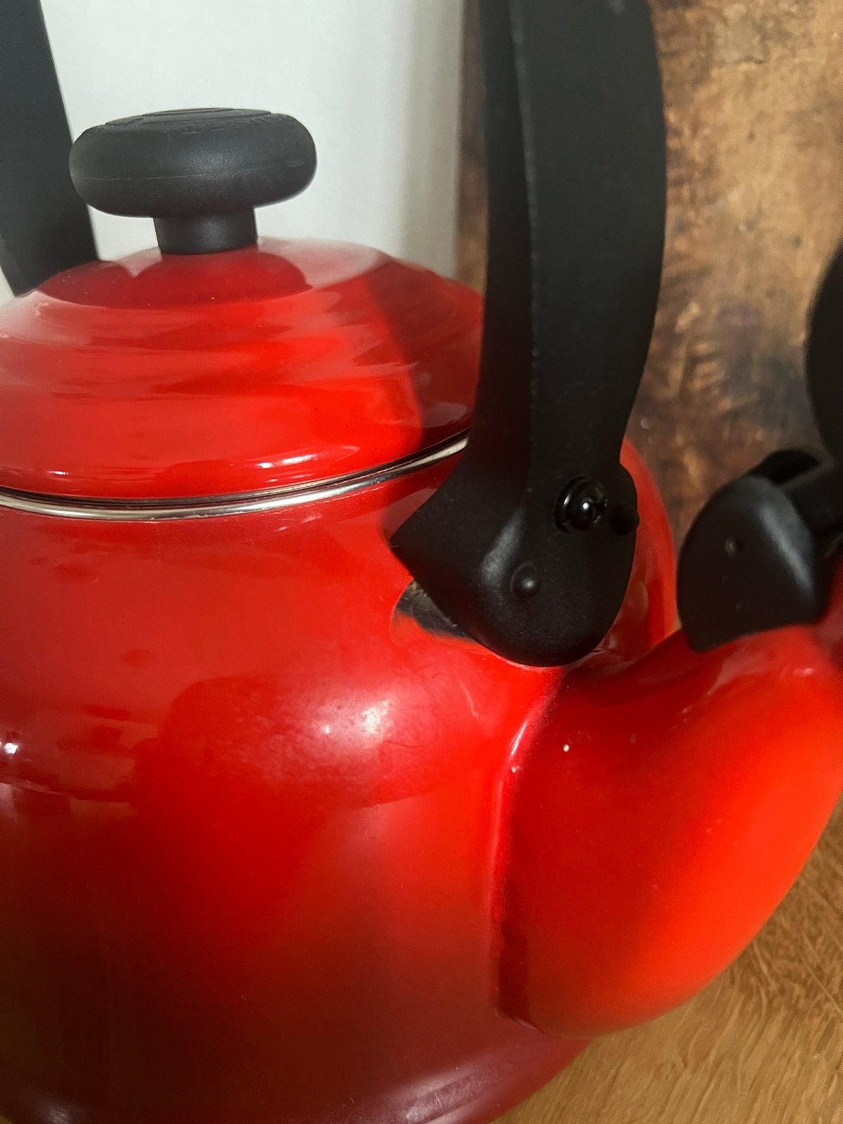 Le Creuset fluitketel - Zo goed als nieuw, Ophalen of Verzenden, Zo goed als nieuw, Rood, Le Creuset