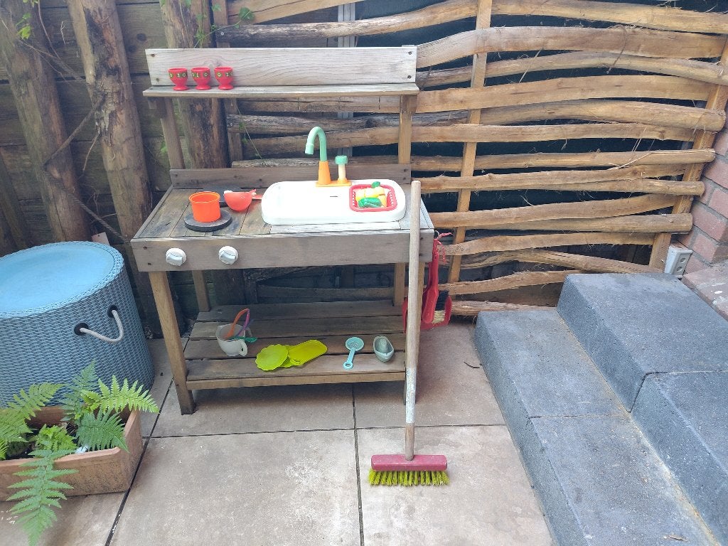 Speelkeuken buiten hout, Ophalen, Gebruikt
