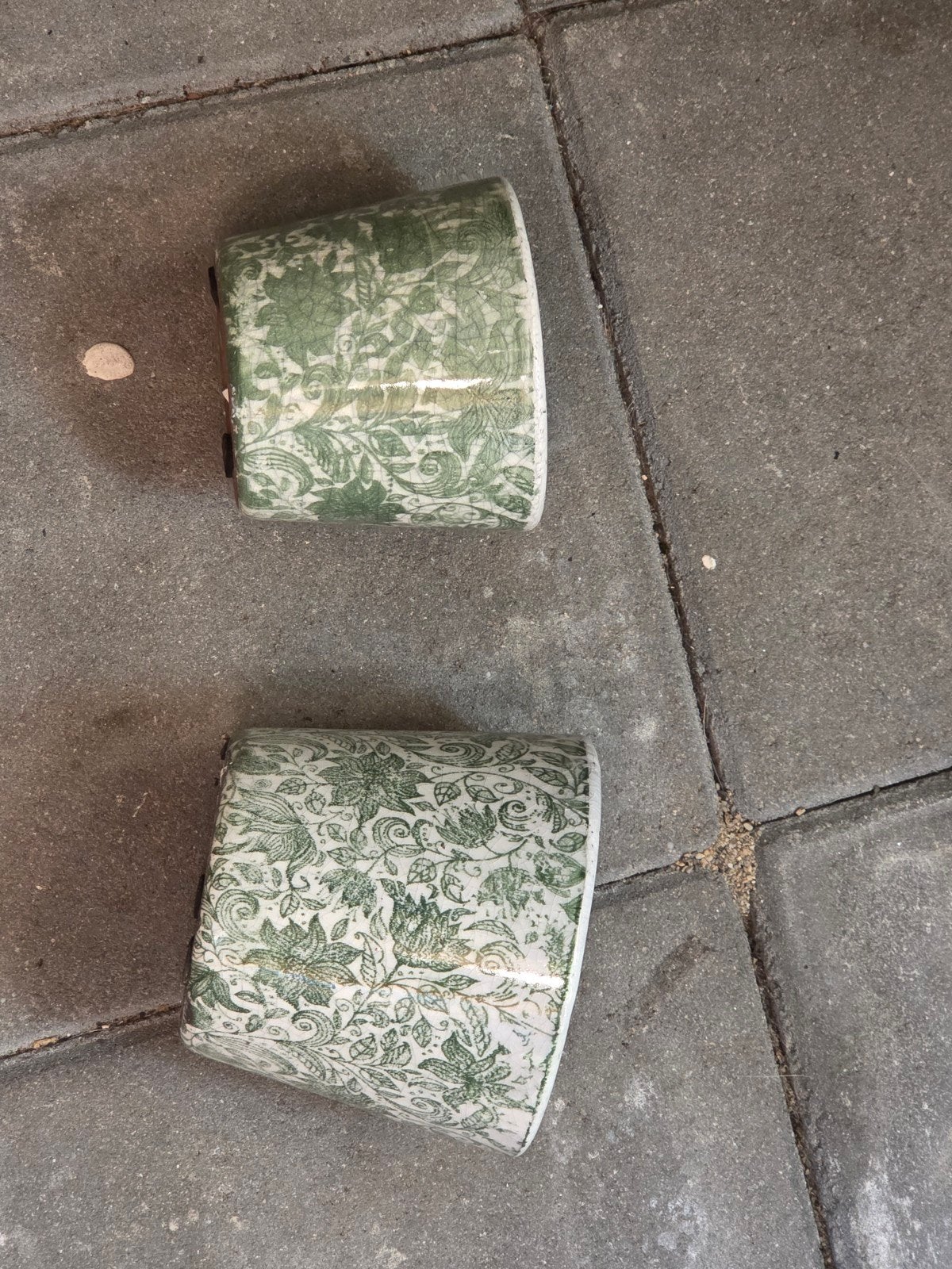 2 gezellige bloempotten, Tuin en Terras, Bloempotten, Rond, Ophalen of Verzenden, Aardewerk, Minder dan 40 cm
