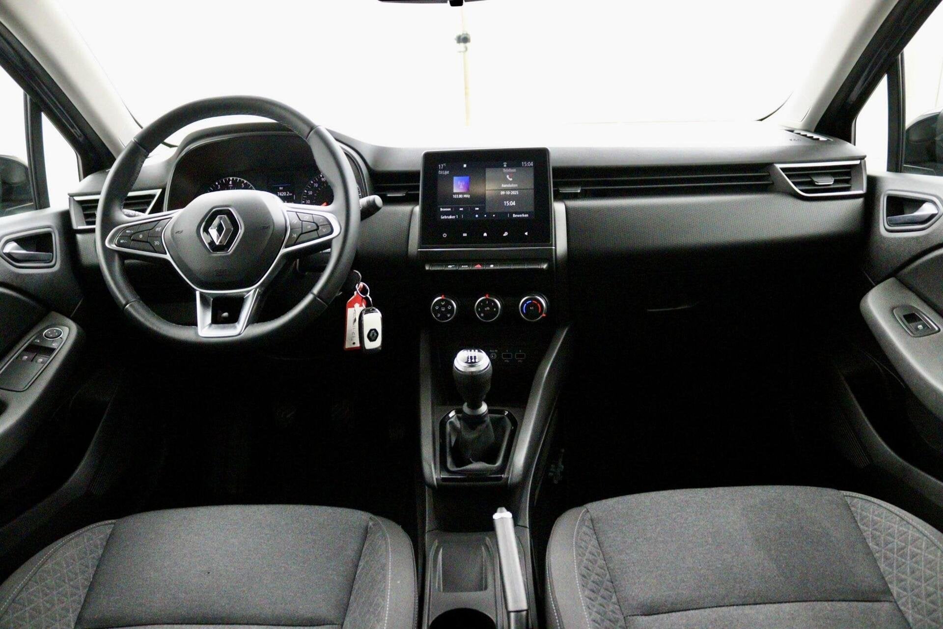 Renault Clio 1.0 TCe Zen antraciet, Voorwielaandrijving, 1063 kg, Gebruikt, Euro 6