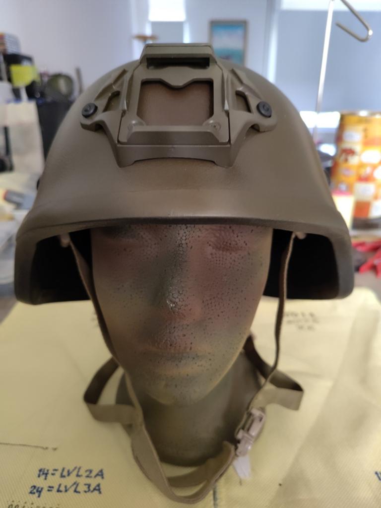 M95 helm Kevlar, Ophalen of Verzenden, Landmacht, Helm of Baret