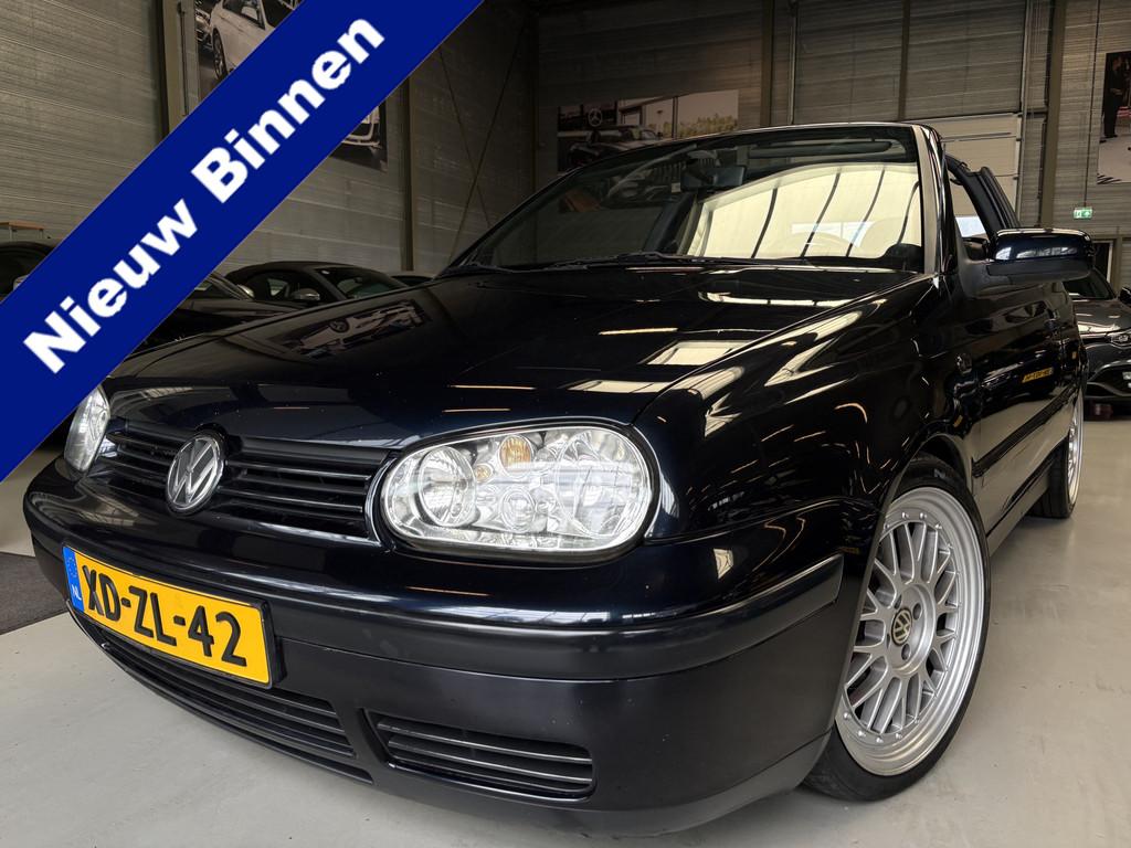 Volkswagen Golf Cabriolet 1.8 Trendline Airco (bj 1998), Auto's, Oldtimers, Stof, Zwart, Cabriolet, Origineel Nederlands