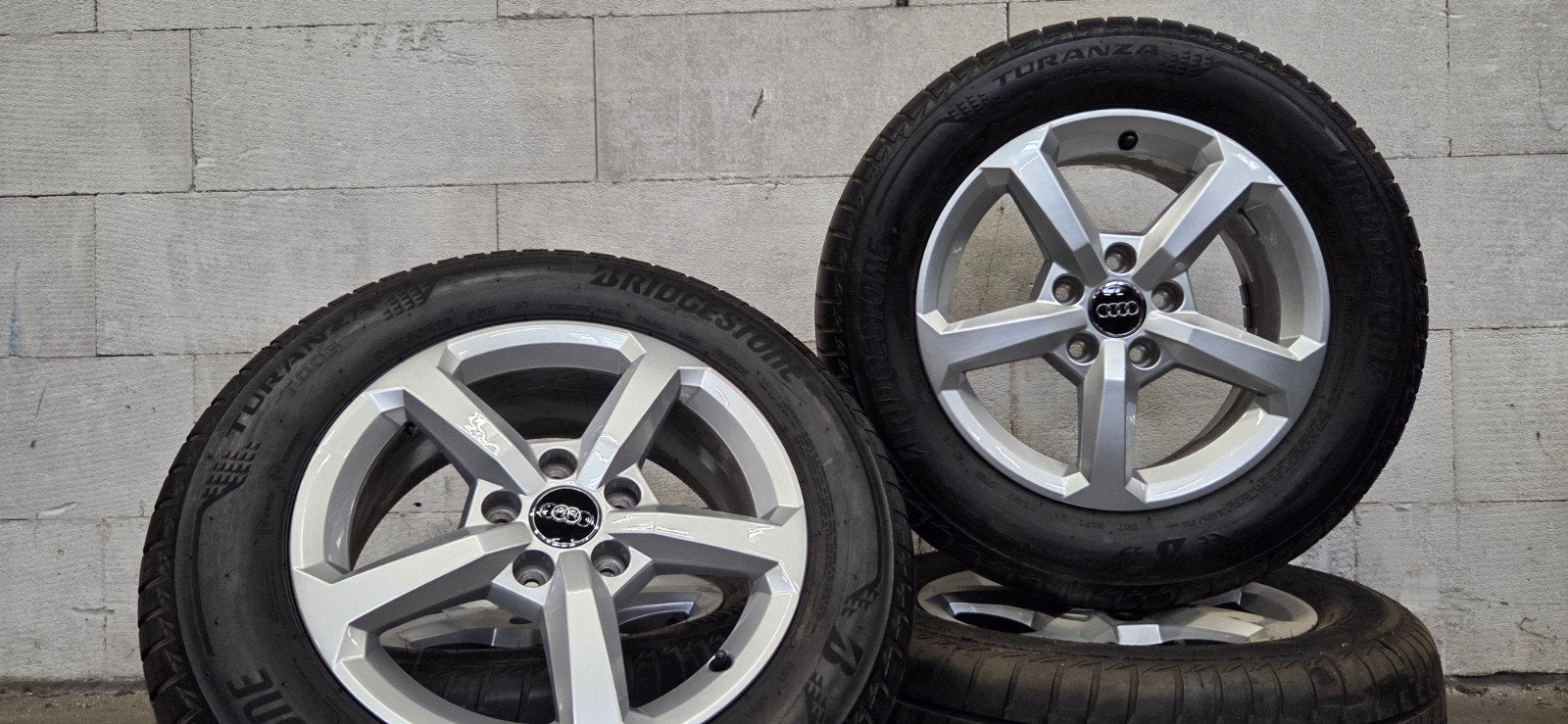 16" VW Caddy T-Roc Q2 originele velgen zomerbanden 6mm, 16 inch, Banden en Velgen, Ophalen of Verzenden, V