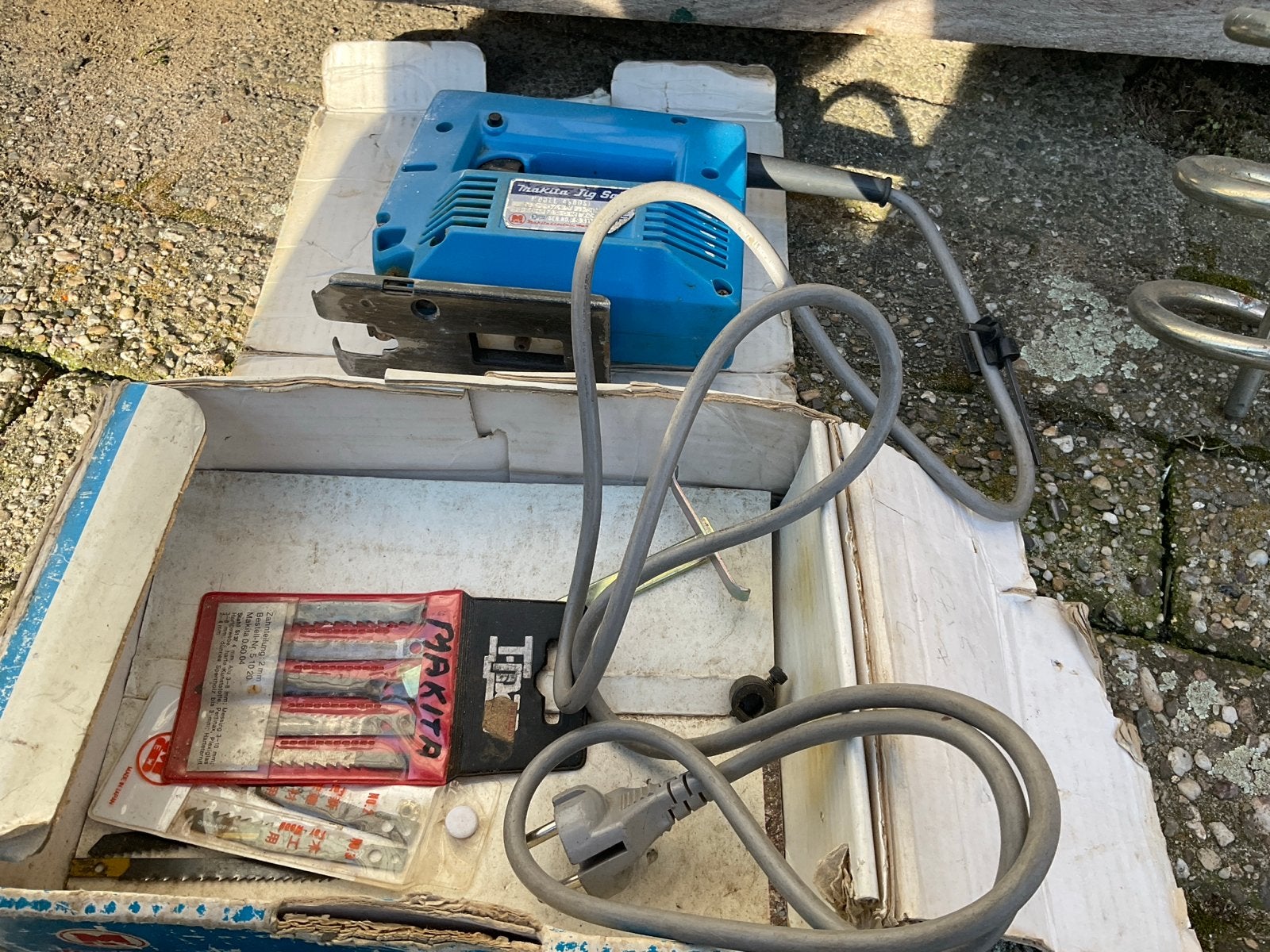 Makita Decoupeerzaag 4300SB - Gebruikt maar functioneel, Gebruikt, Decoupeerzaag, Ophalen of Verzenden, 30 tot 70 mm