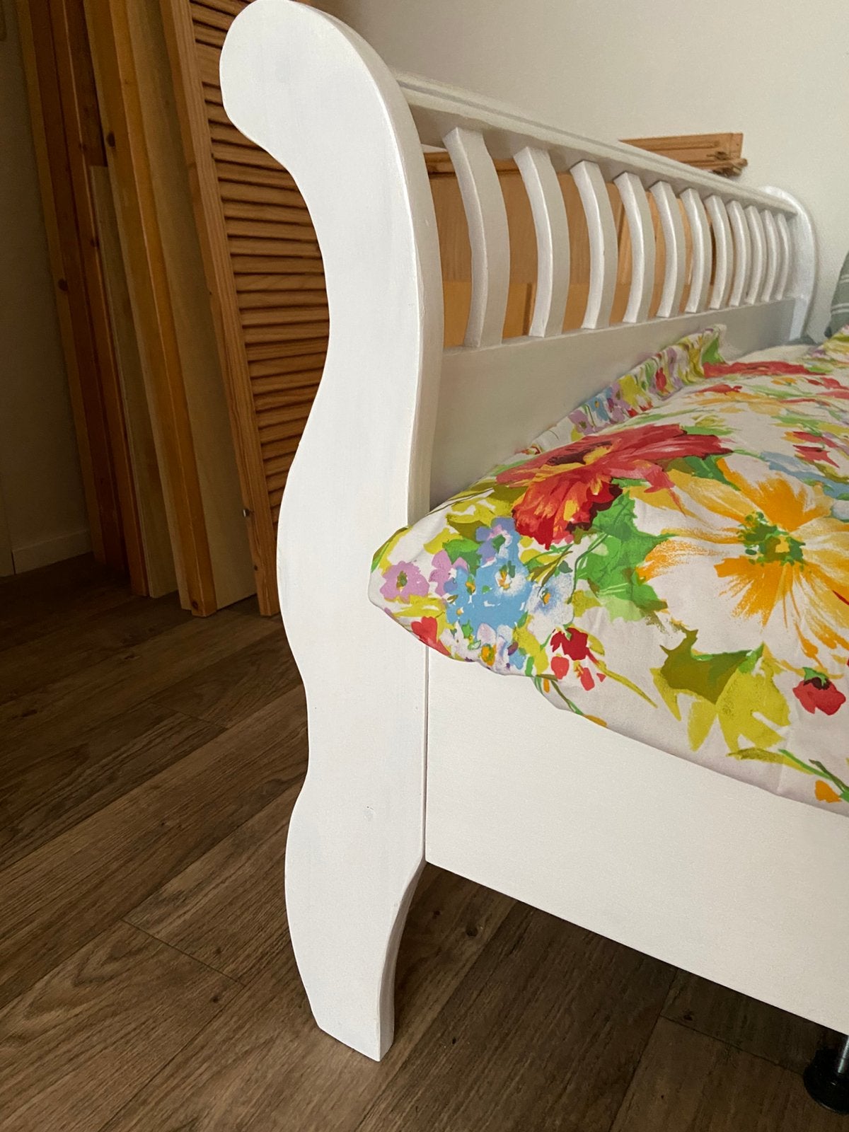Romantisch bed 140 cm, Kinderen en Baby's, Kinderkamer | Bedden, Ophalen, 70 tot 85 cm, Zo goed als nieuw, Lattenbodem