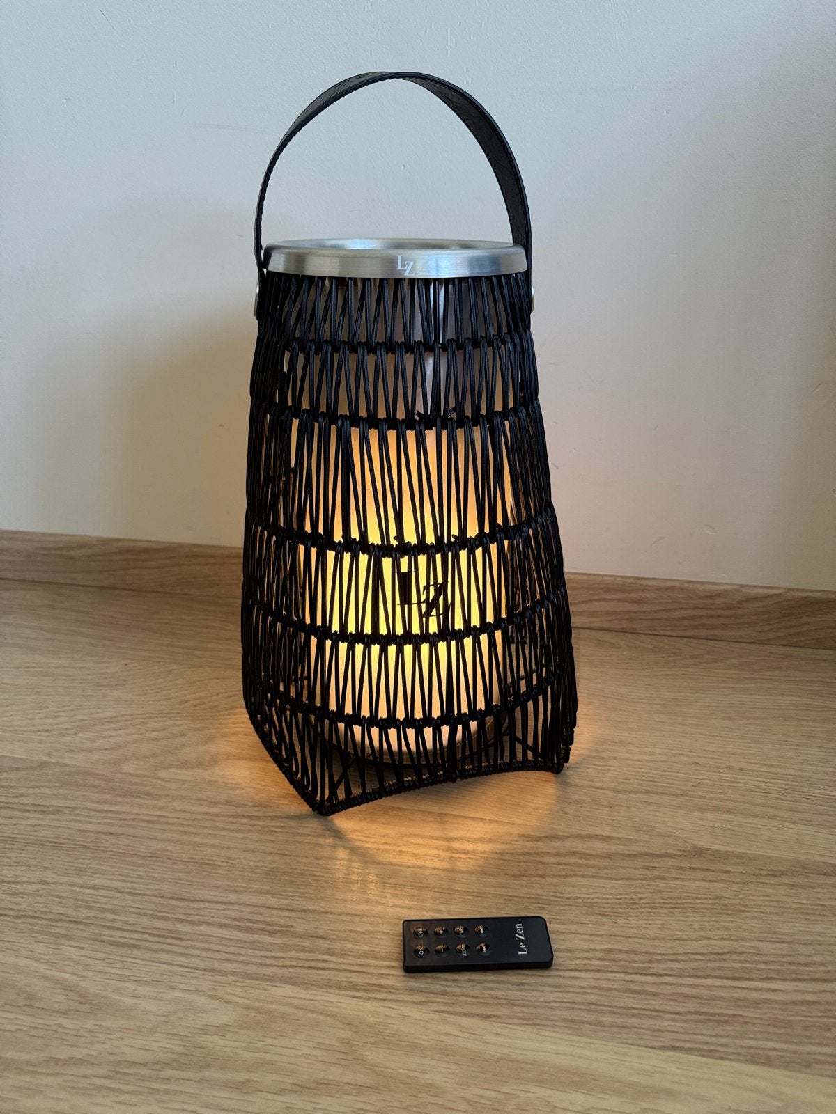 Le Zen LED Wijnkoeler Nieuw! speaker en Afstandsbediening, Ophalen, Nieuw, Kunststof, Minder dan 5 flessen