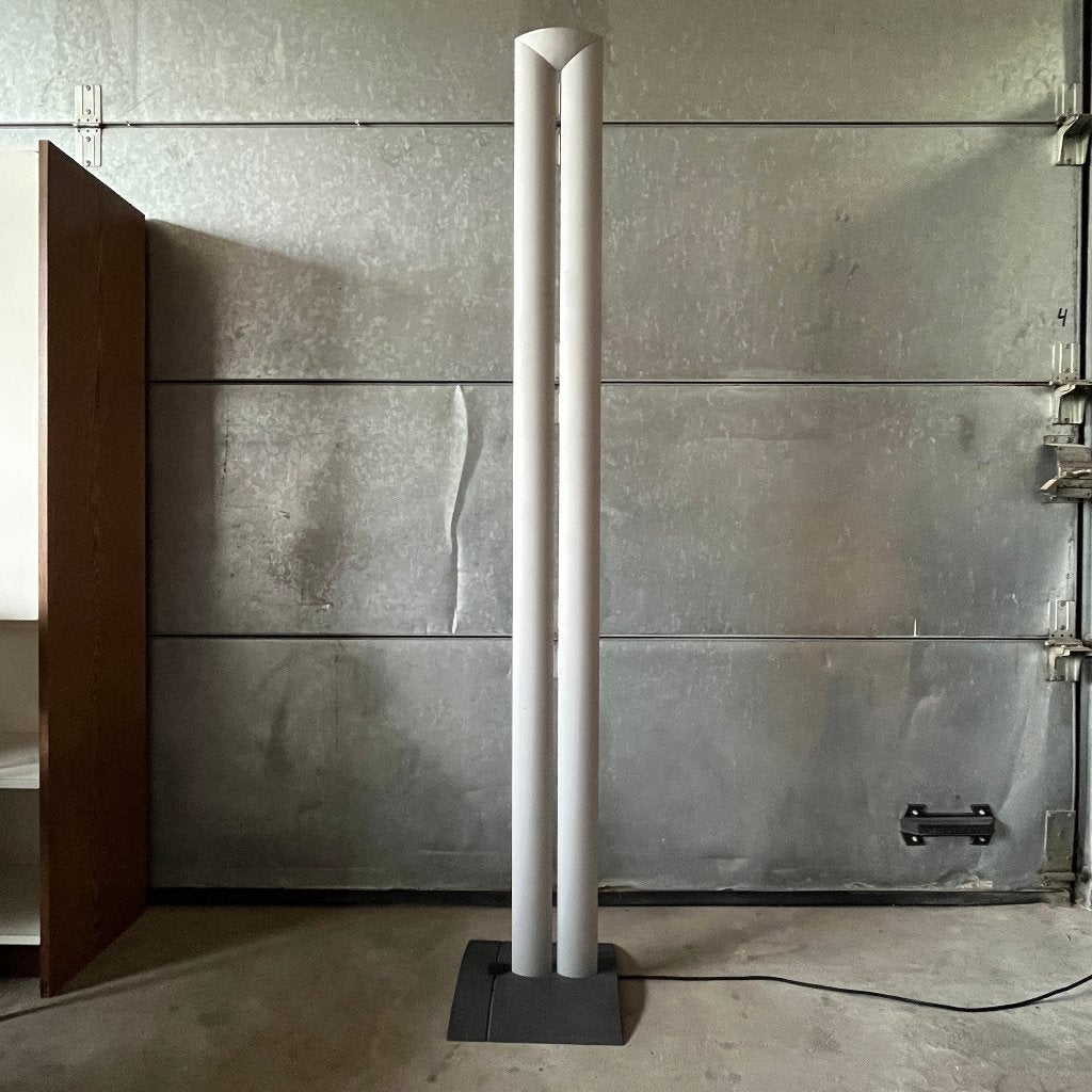 Zwitsers design Stele door Jurgen Medebach Belux, Gebruikt, Belux, Overige materialen, Postmodern