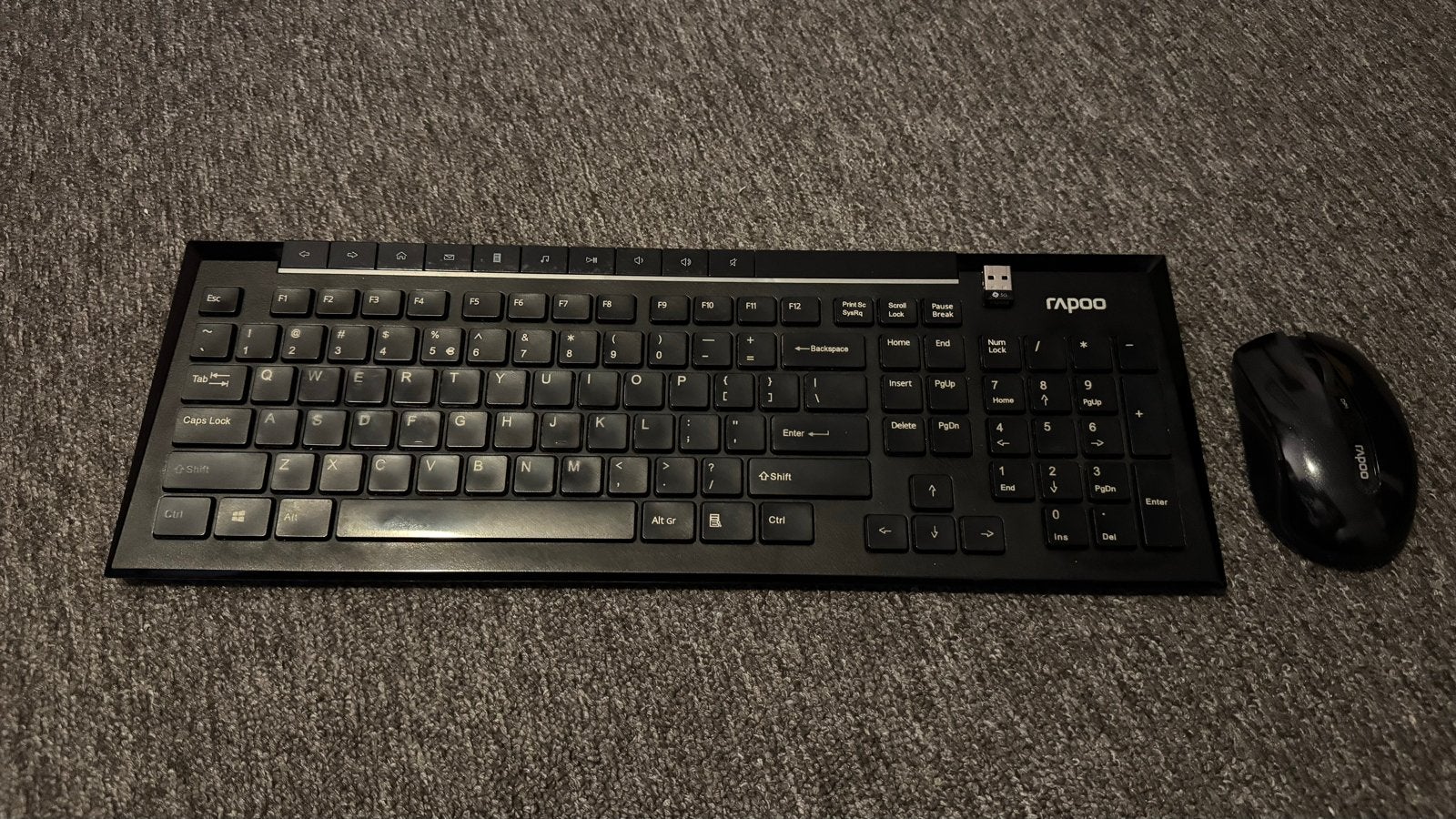 Rapoo 8200p wireless keyboard + muis set, Ophalen of Verzenden, Gebruikt, Draadloos