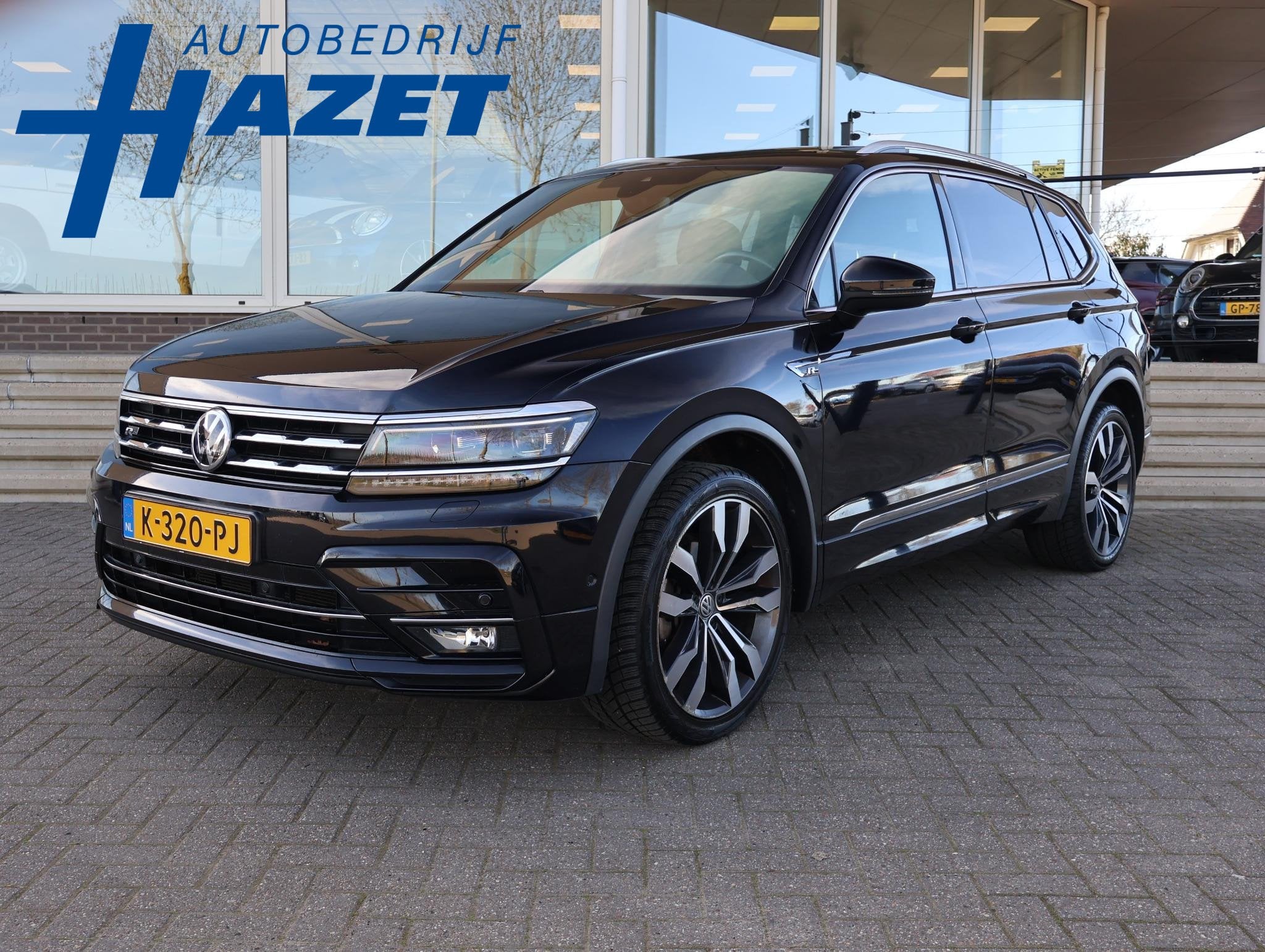 Volkswagen Tiguan Allspace 1.5 TSI DSG 7-PERS. R-LINE + PANO, Auto's, 150 pk, 7 stoelen, Zwart, Origineel Nederlands