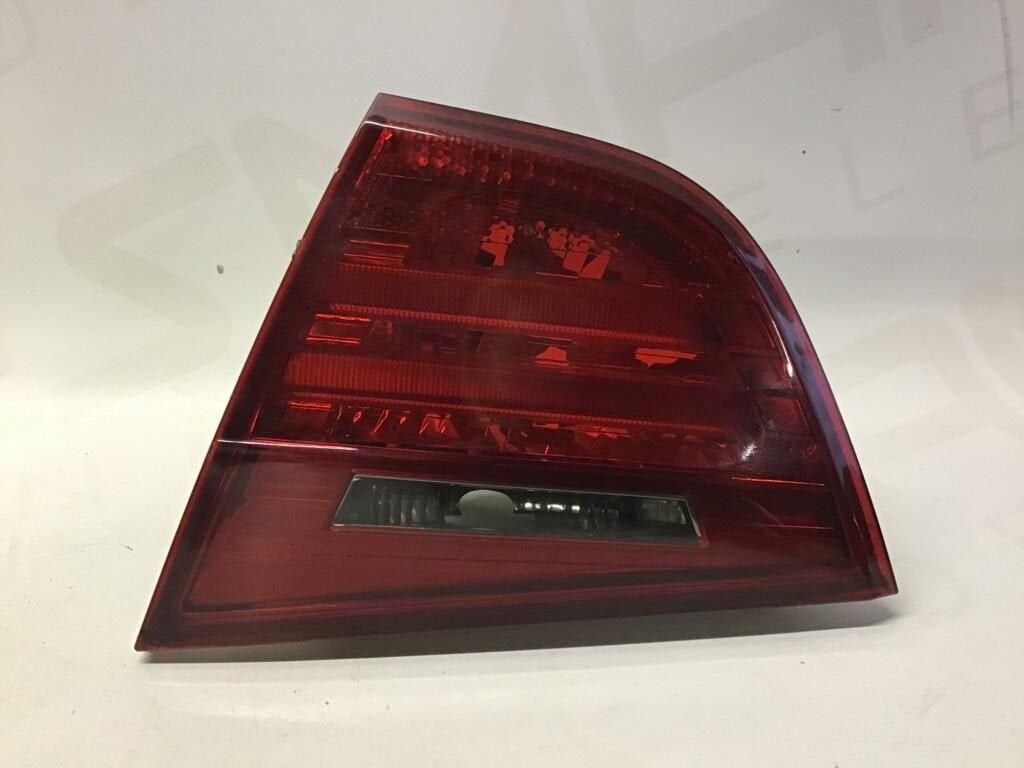 Achterlicht rechtsbinnen BMW E90 LCI ('08-'12), Gebruikt, -, -, Ophalen of Verzenden