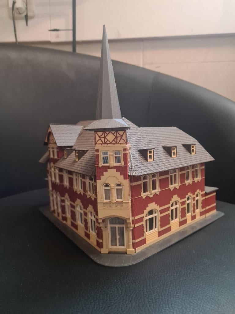 Heljan 2019 stadspand Douanehuis schaal Ho 1:87, Hobby en Vrije tijd, Ophalen of Verzenden, Gebruikt, 1:50 tot 1:144