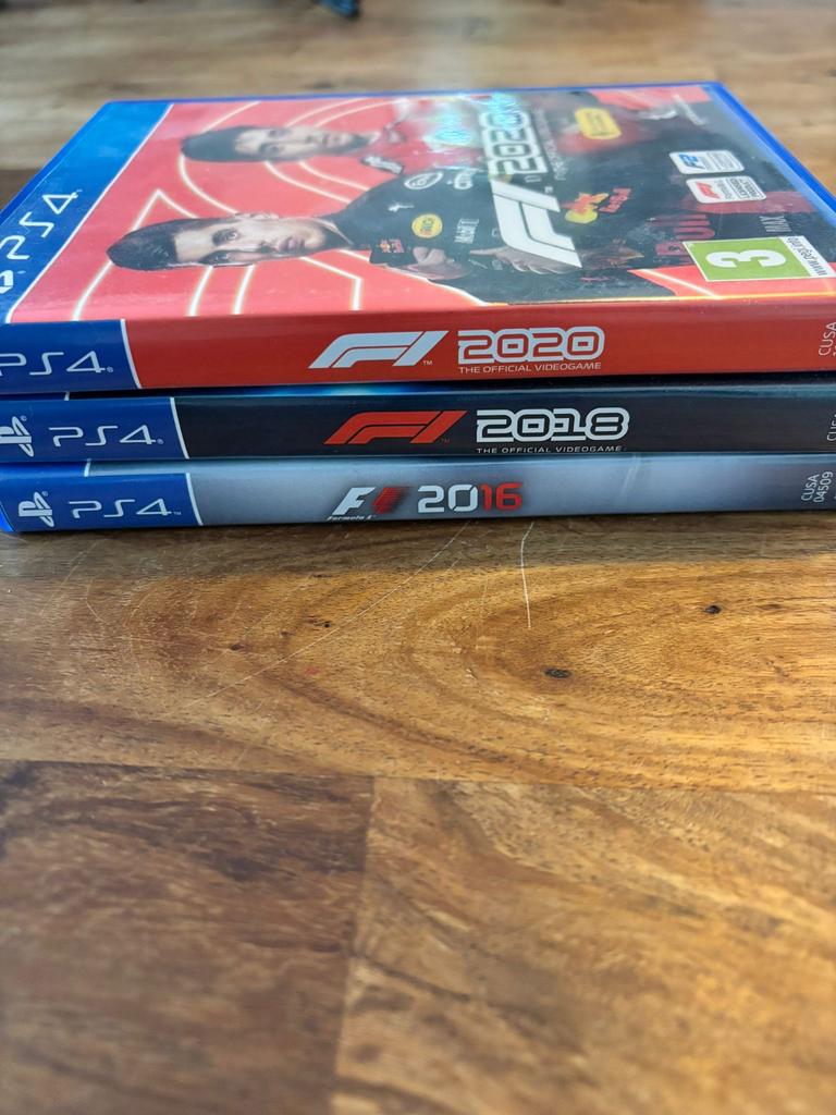 F1 2020, F1 2018 en F1 2016 PS4 games bundel, Ophalen, Online, Gebruikt, 1 speler